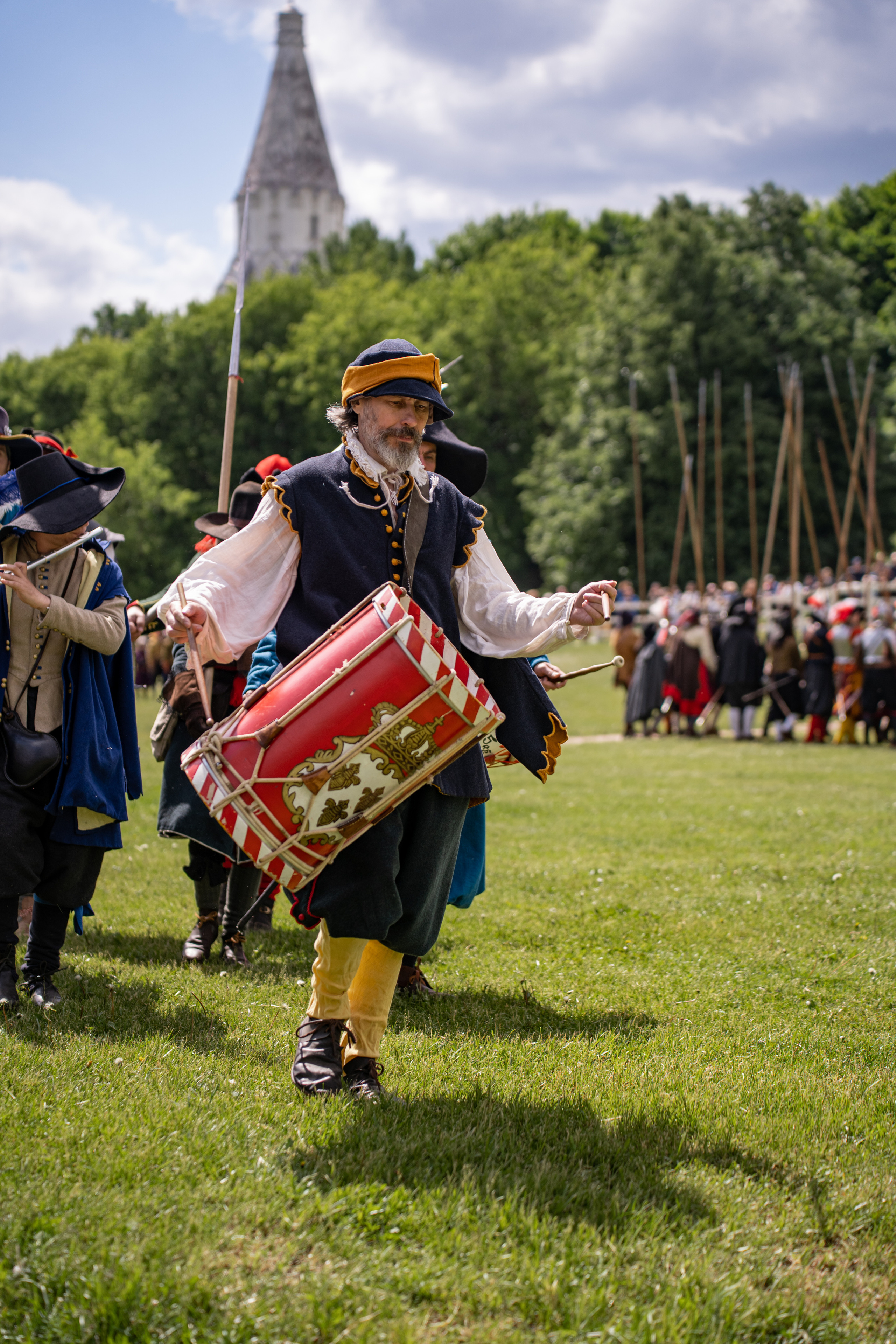 Фотографии фестиваль «Времена и эпохи» 10 июня 2023. Музей-заповедник «Коломенское», фотограф Ксения Насокина. Древняя Русь, Российская Империя, история, исторический фестиваль, реконструкторы, историческая реконструкция, 1654-1667 гг. Русско-польская война, XVII век, Запорожская Сечь, Речь Посполитая, быт царской России, стрелецкий полк, крылатые гусары, пикинёры, реконструкция сражения.