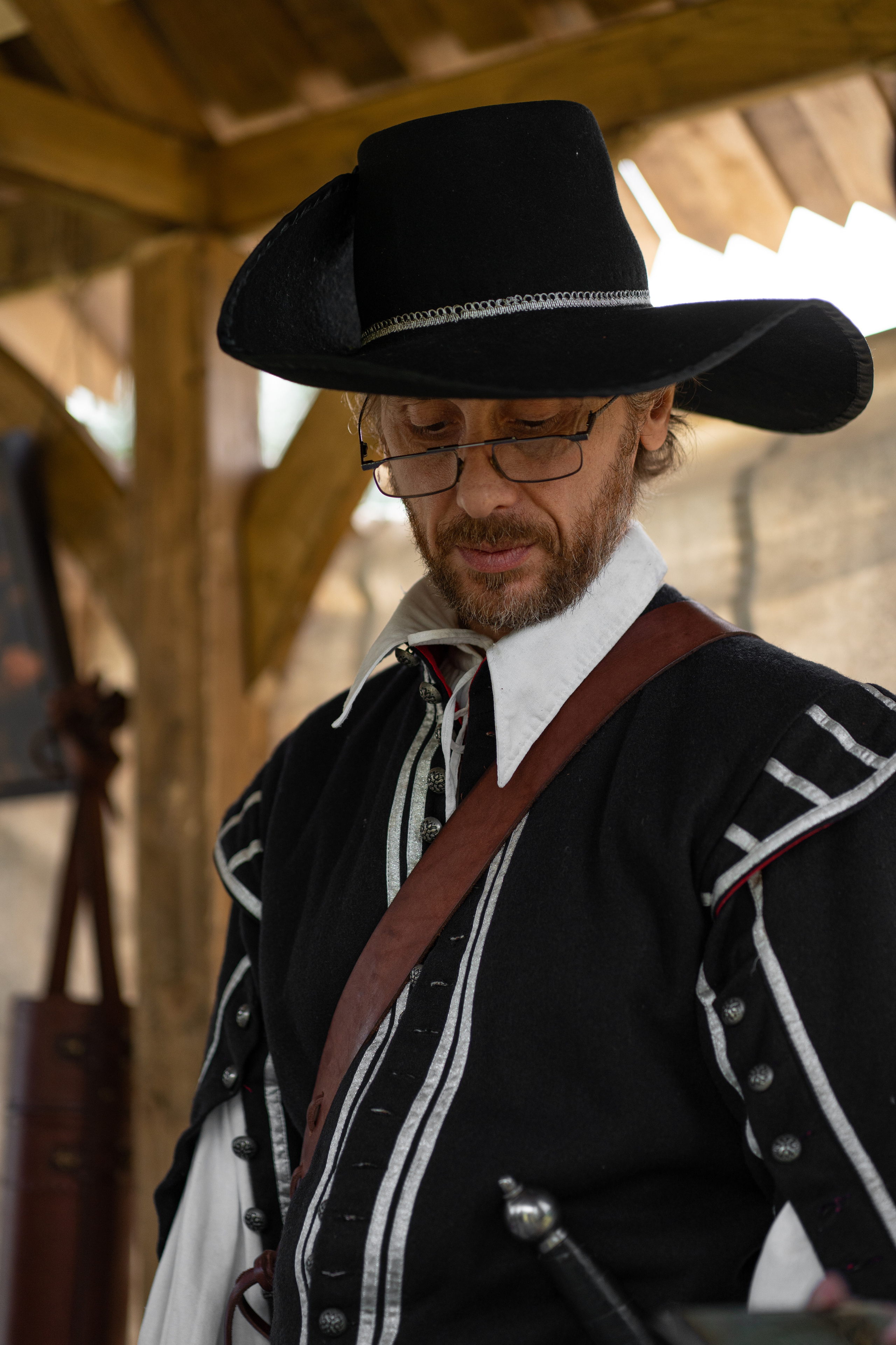 Фотографии фестиваль «Времена и эпохи» 10 июня 2023. Музей-заповедник «Коломенское», фотограф Ксения Насокина. Древняя Русь, Российская Империя, история, исторический фестиваль, реконструкторы, историческая реконструкция, 1654-1667 гг. Русско-польская война, XVII век, Запорожская Сечь, Речь Посполитая, быт царской России, стрелецкий полк, крылатые гусары, пикинёры, реконструкция сражения.