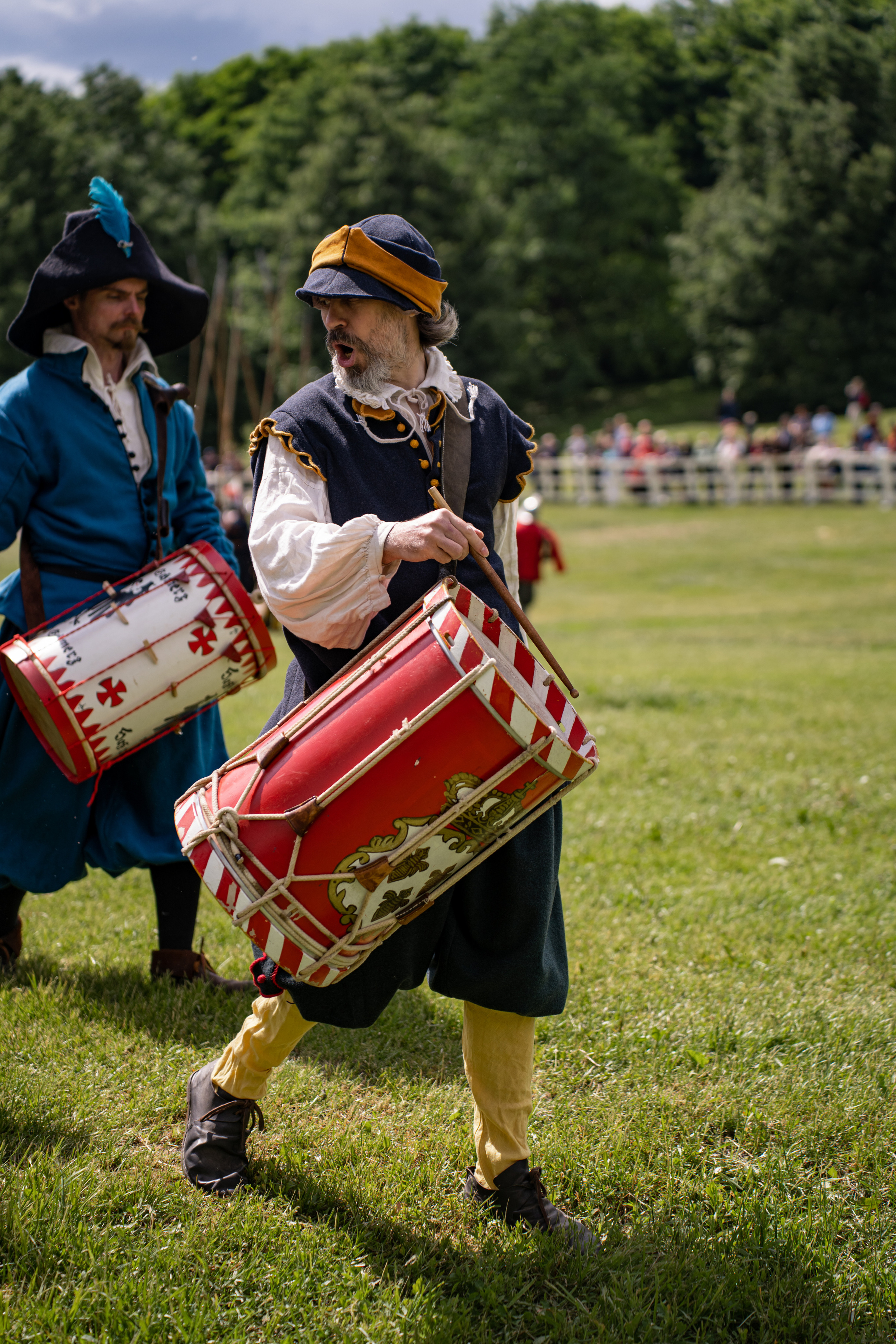 Фотографии фестиваль «Времена и эпохи» 10 июня 2023. Музей-заповедник «Коломенское», фотограф Ксения Насокина. Древняя Русь, Российская Империя, история, исторический фестиваль, реконструкторы, историческая реконструкция, 1654-1667 гг. Русско-польская война, XVII век, Запорожская Сечь, Речь Посполитая, быт царской России, стрелецкий полк, крылатые гусары, пикинёры, реконструкция сражения.