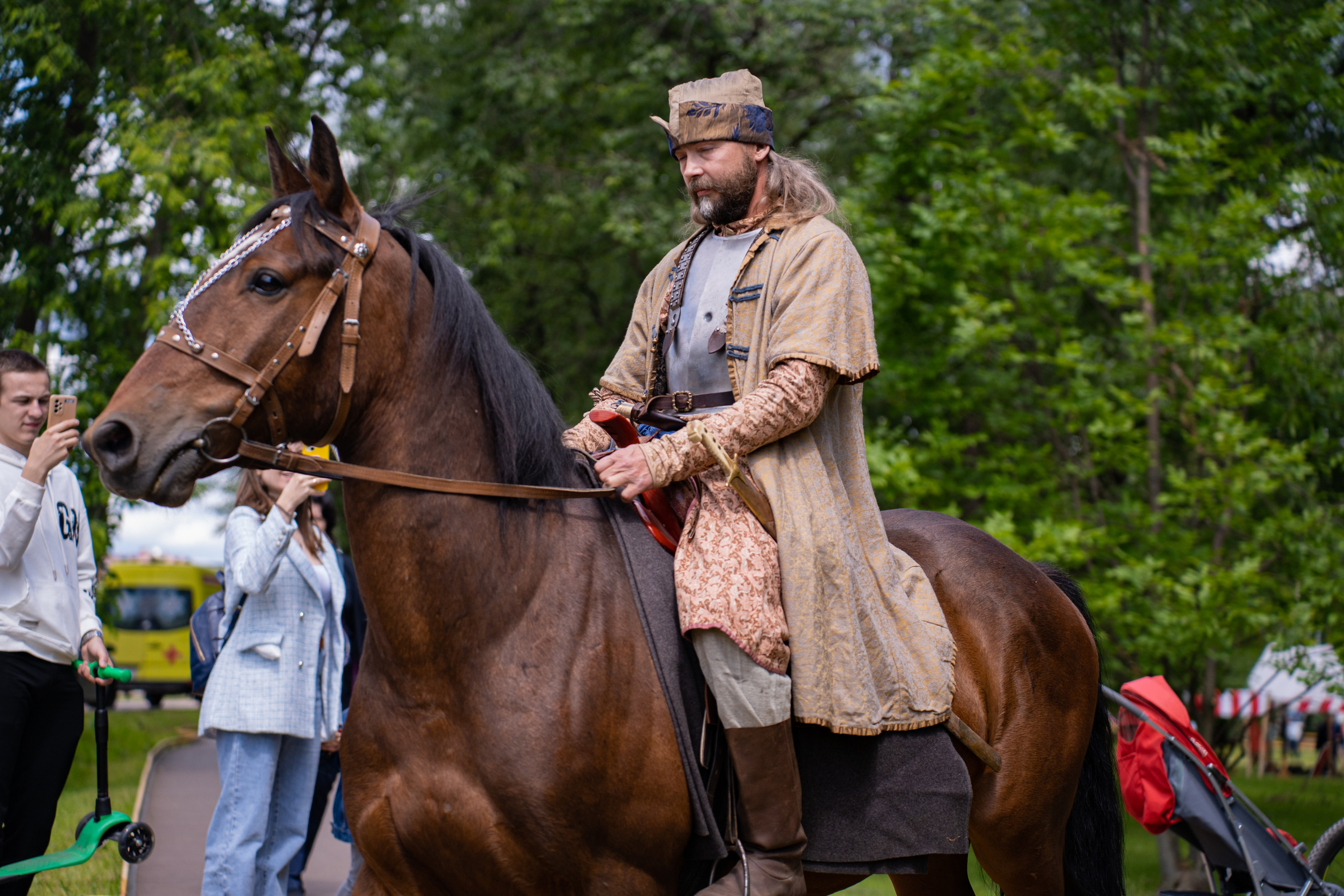 Фотографии фестиваль «Времена и эпохи» 10 июня 2023. Музей-заповедник «Коломенское», фотограф Ксения Насокина. Древняя Русь, Российская Империя, история, исторический фестиваль, реконструкторы, историческая реконструкция, 1654-1667 гг. Русско-польская война, XVII век, Запорожская Сечь, Речь Посполитая, быт царской России, стрелецкий полк, крылатые гусары, пикинёры, реконструкция сражения.