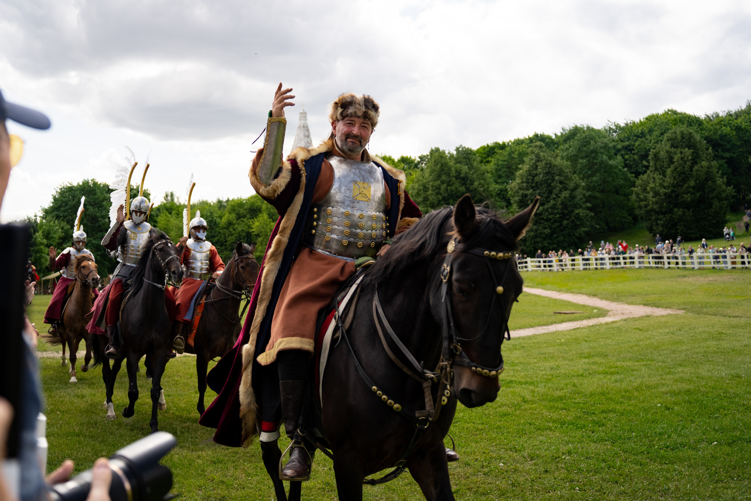Фотографии фестиваль «Времена и эпохи» 10 июня 2023. Музей-заповедник «Коломенское», фотограф Ксения Насокина. Древняя Русь, Российская Империя, история, исторический фестиваль, реконструкторы, историческая реконструкция, 1654-1667 гг. Русско-польская война, XVII век, Запорожская Сечь, Речь Посполитая, быт царской России, стрелецкий полк, крылатые гусары, пикинёры, реконструкция сражения.