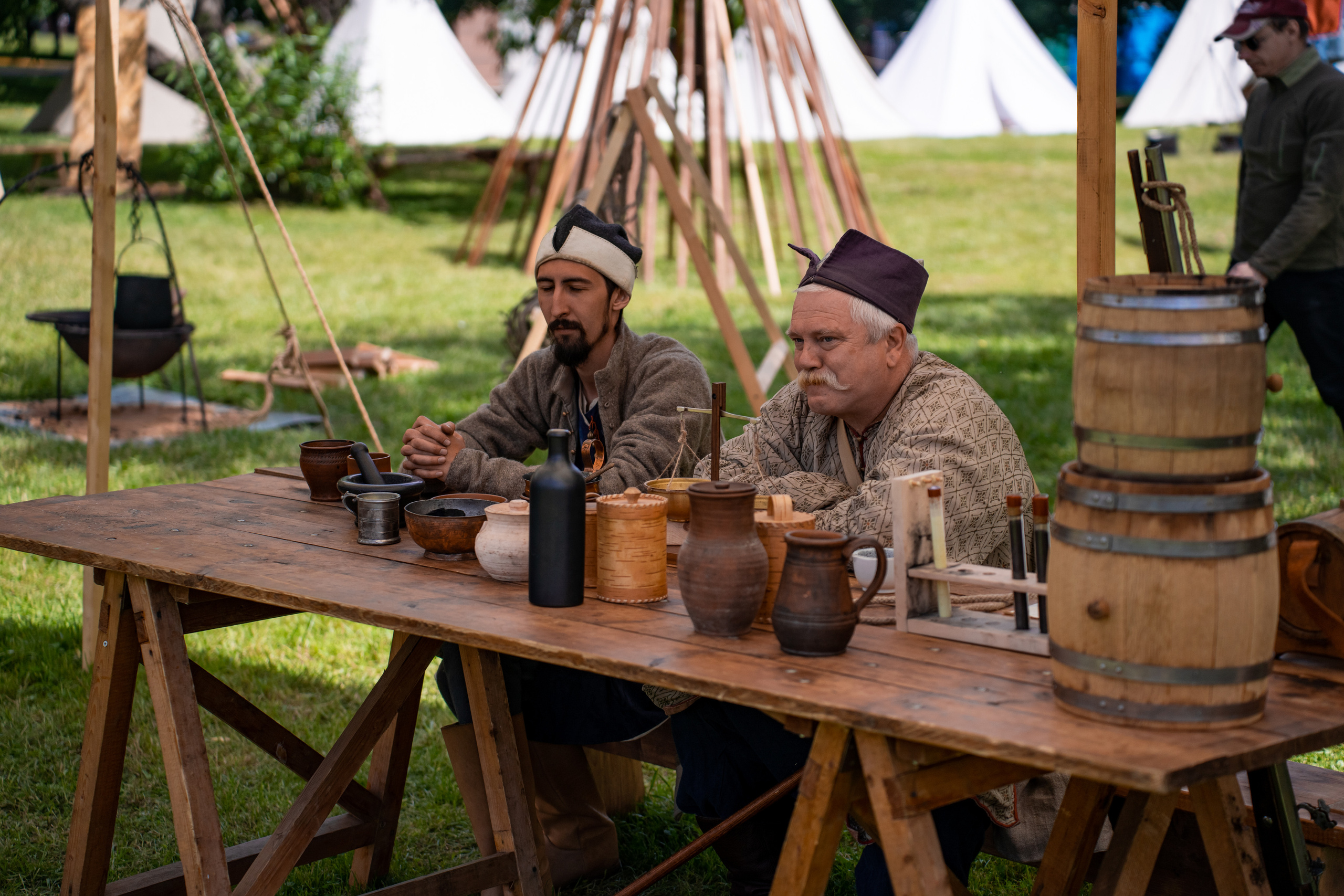 Фотографии фестиваль «Времена и эпохи» 10 июня 2023. Музей-заповедник «Коломенское», фотограф Ксения Насокина. Древняя Русь, Российская Империя, история, исторический фестиваль, реконструкторы, историческая реконструкция, 1654-1667 гг. Русско-польская война, XVII век, Запорожская Сечь, Речь Посполитая, быт царской России, стрелецкий полк, крылатые гусары, пикинёры, реконструкция сражения.