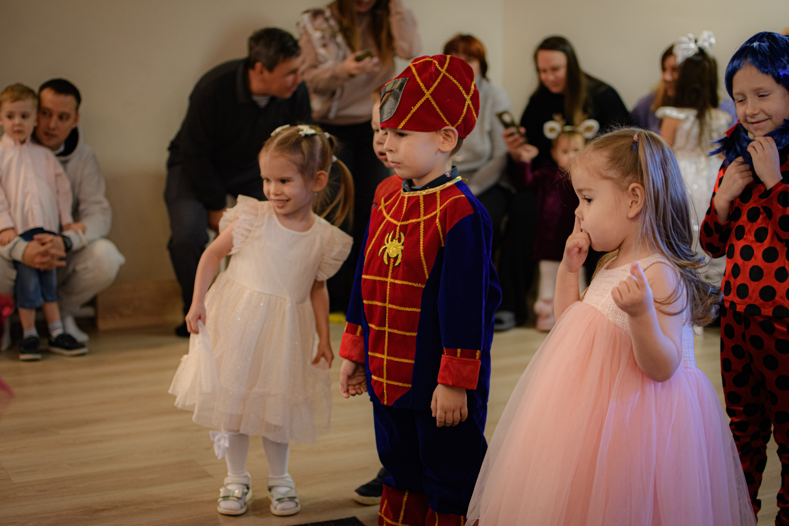 HAPPY NEW YEAR. Photokarish