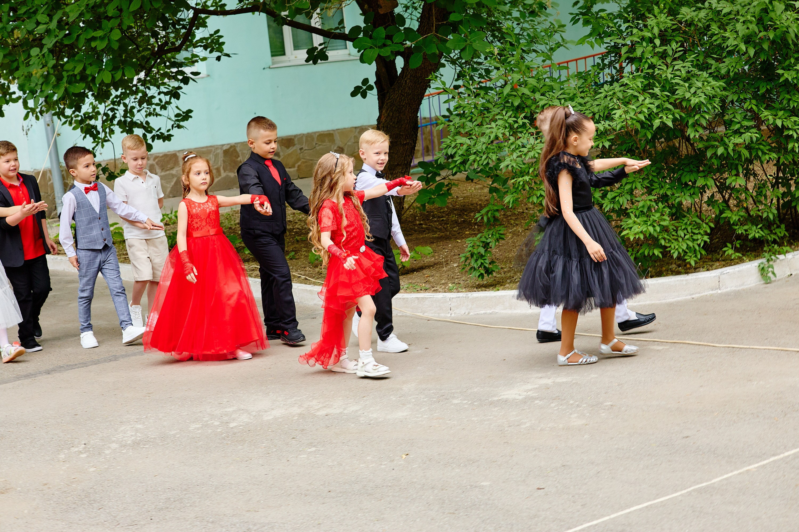 Выпускной 45 сад. Фотограф Выпускные альбомы Таганрог Сергей Коробченко