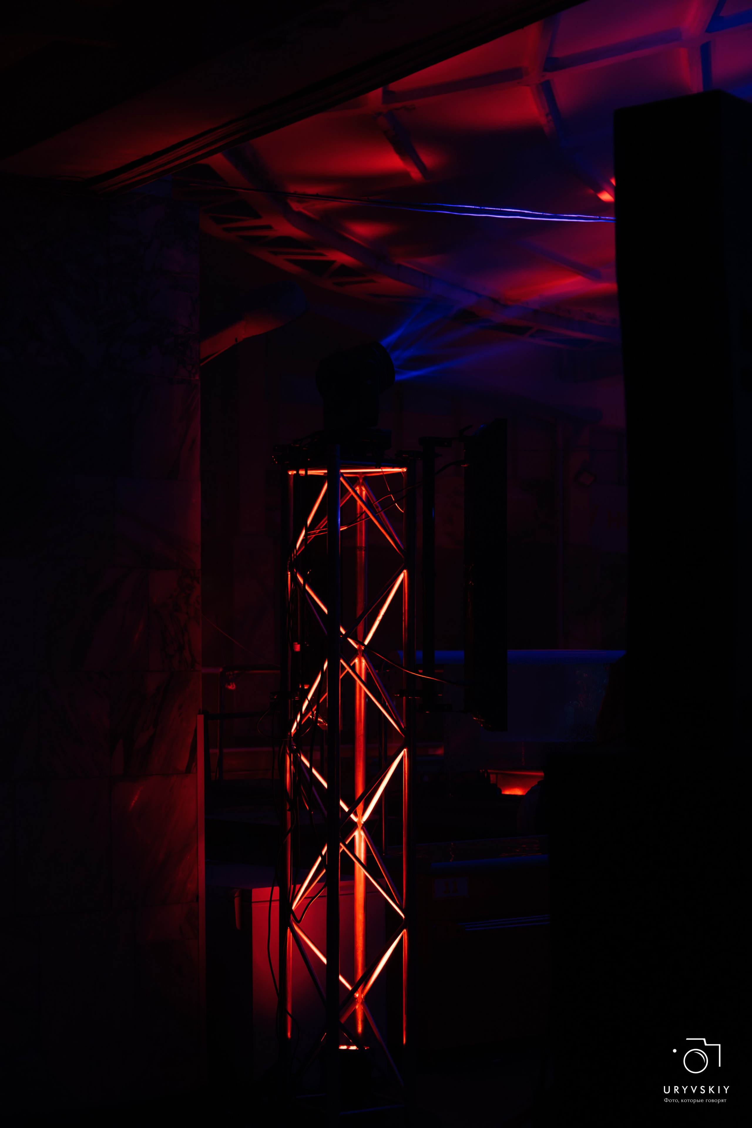 Рейв на Центральном рынке. Игорь Урывский. Фотограф Красноярск