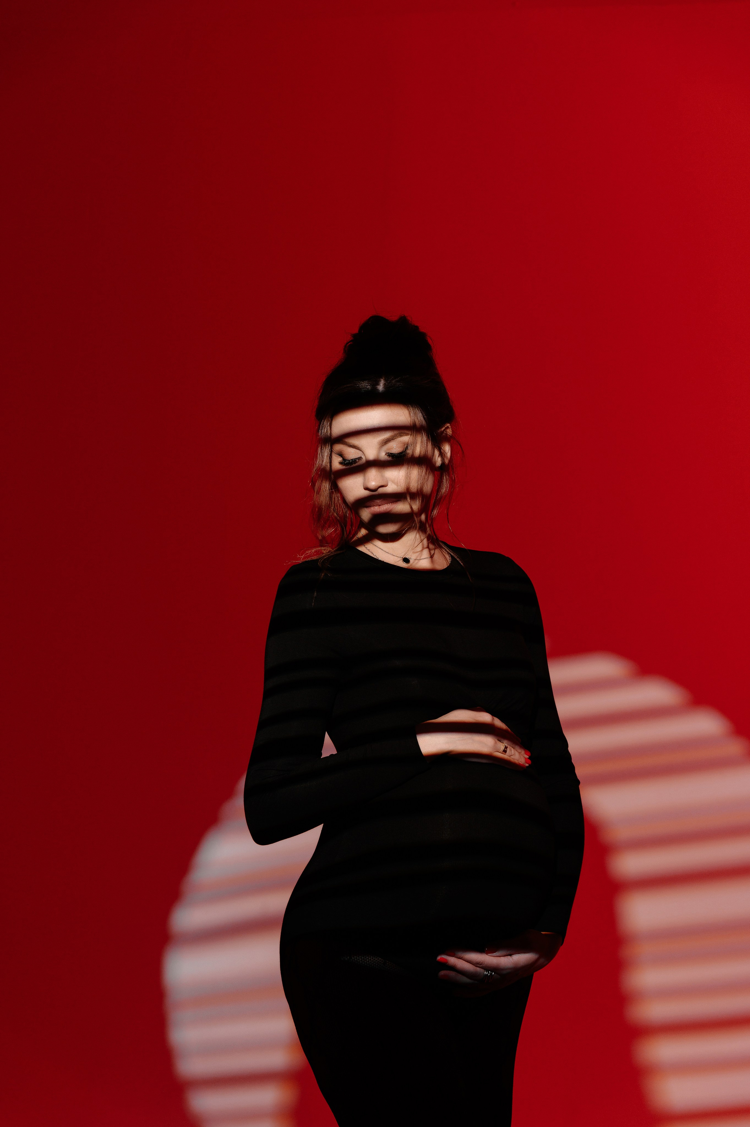 Фотосессия беременности на студии Караганда. Свадебный фотограф Караганда