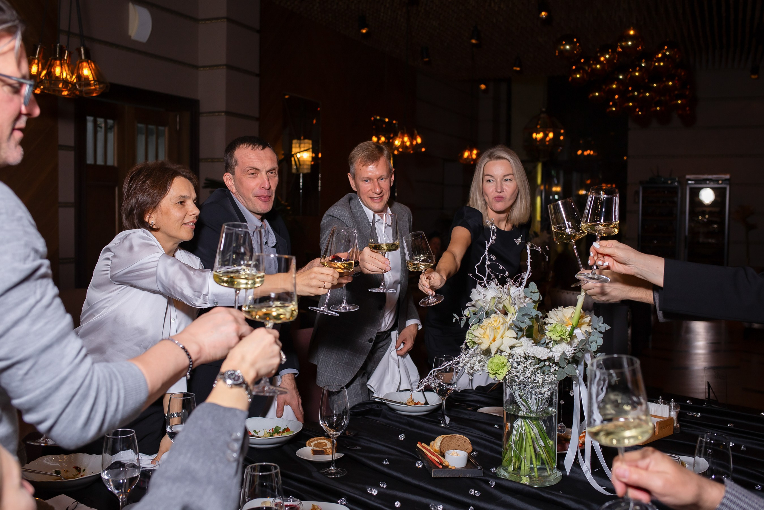 Корпоративный фотограф в Сочи и Сириусе — Премиум репортаж и тимбилдинги. Фотограф Сочи Адлер. Солькаева Анастасия