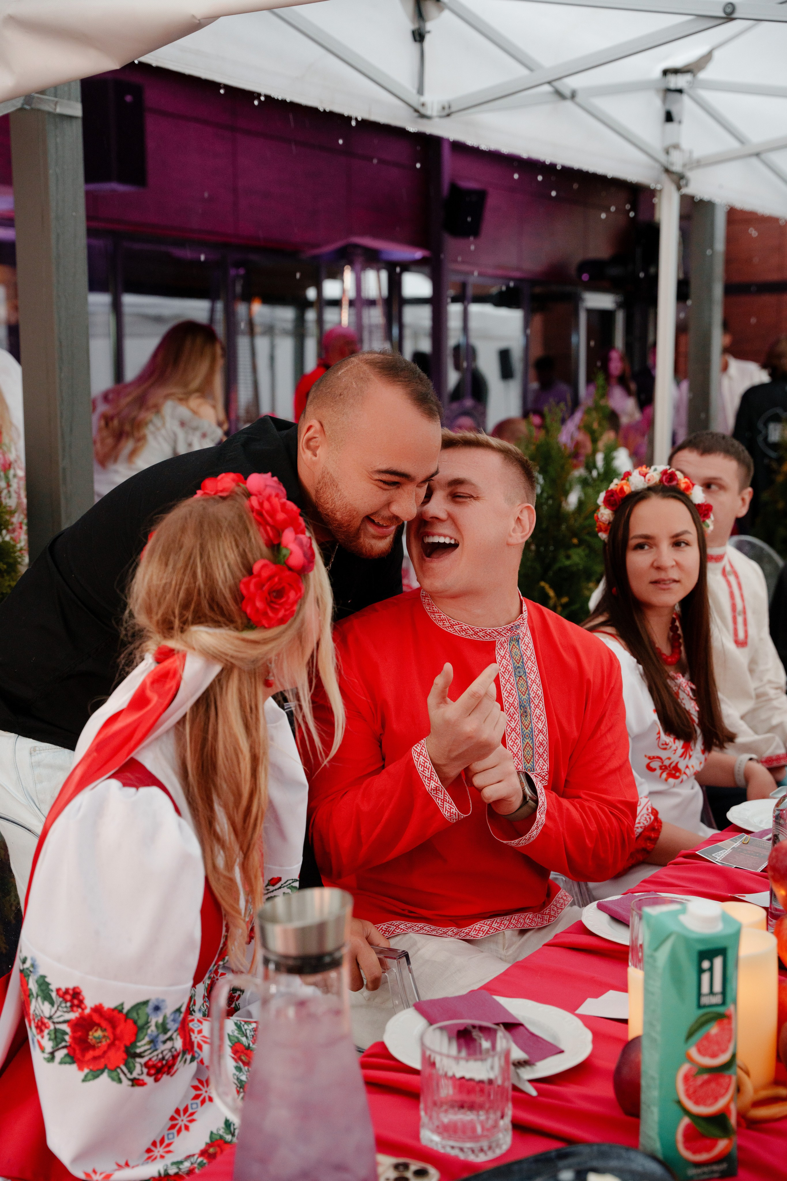 Репортажный фотограф на гендер пати в славянском стиле в Москве. Репортажный фотограф Москва Сергей Дружинин