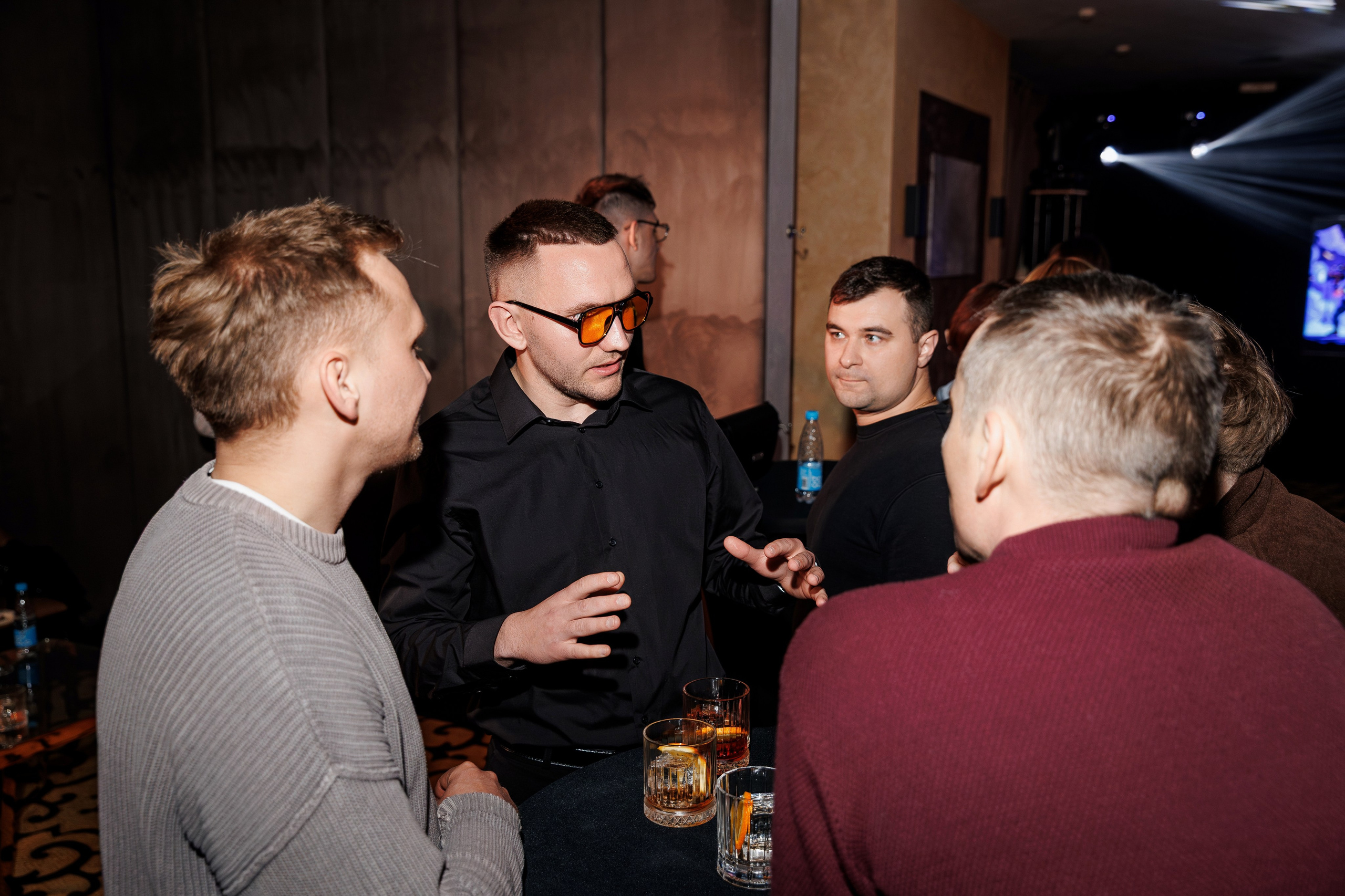 Creators. ILIAS BLACK — Фотограф свадеб и мероприятий в Минске и Беларуси