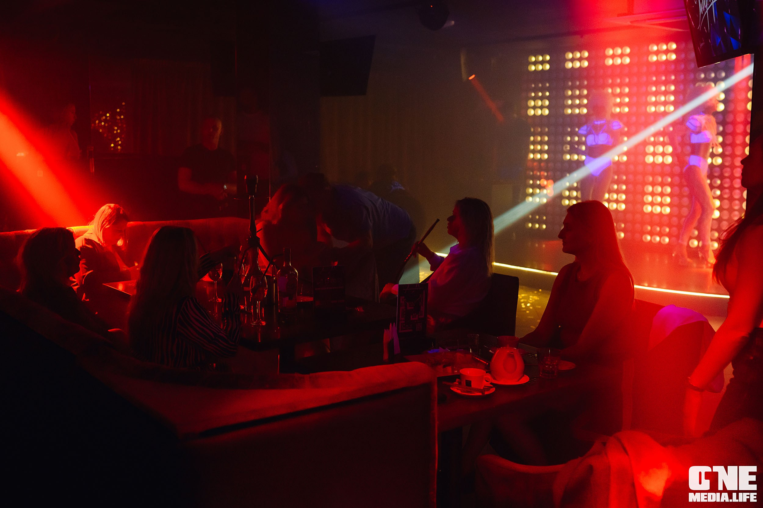 Фоторепортаж из караоке-клуба Эйфория. One Media Life: фоторепортажи, фотоотчеты с мероприятий и заведений
