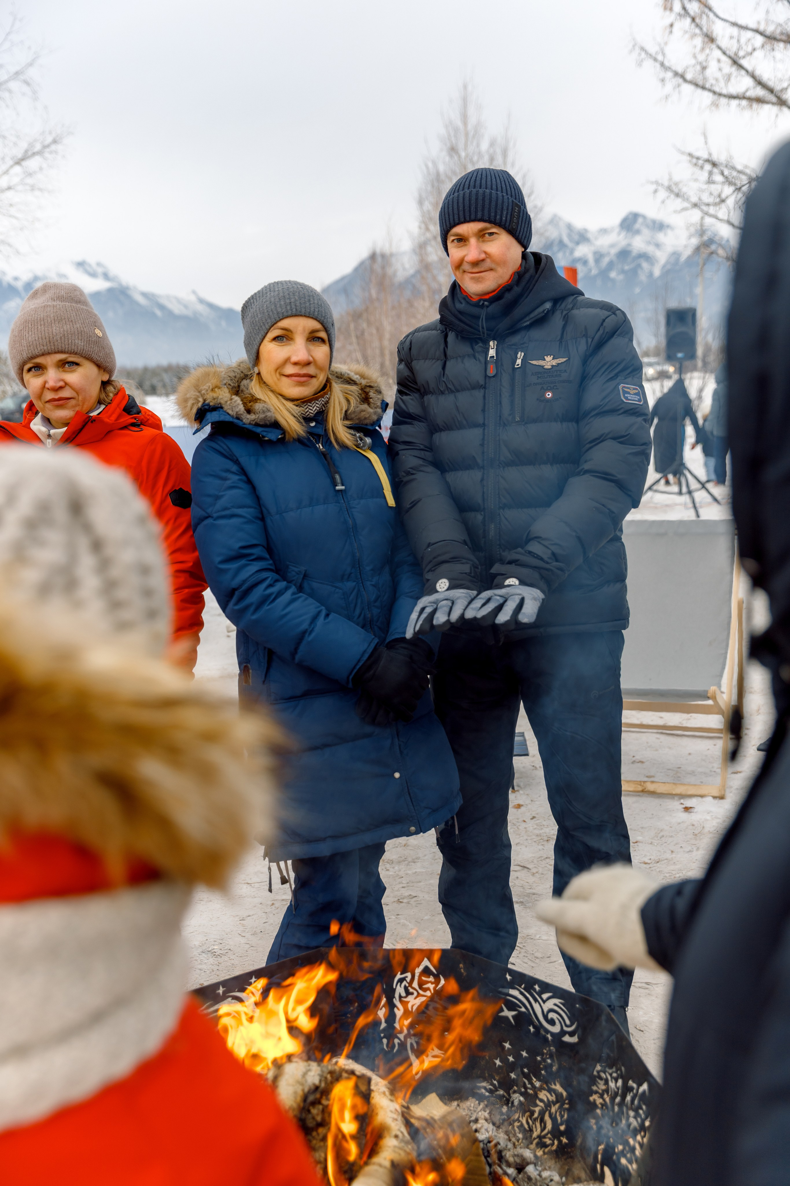 ЯБЛОКИ НА СНЕГУ. Свадебный фотограф Иркутск, репортажный фотограф Иркутск