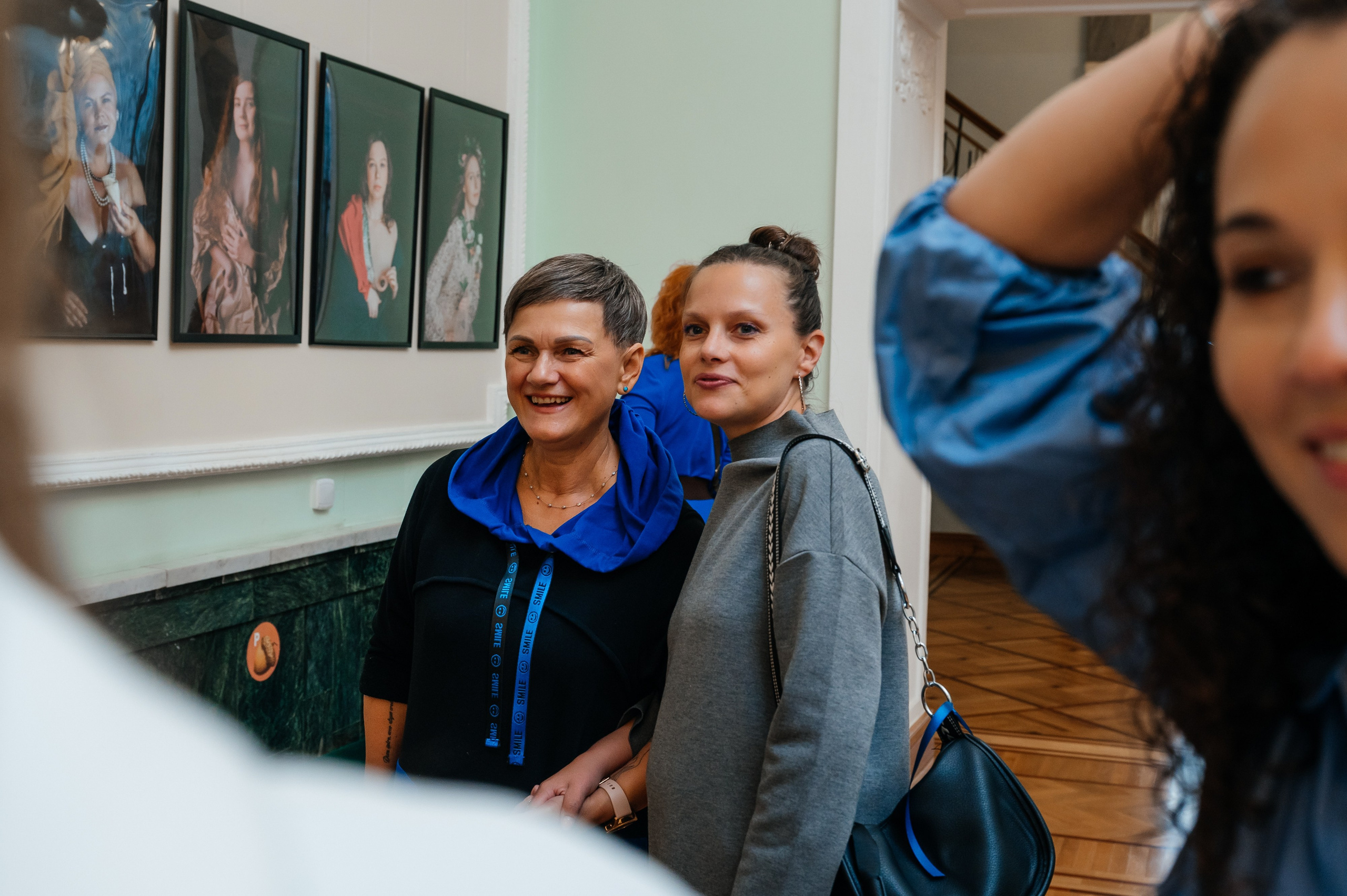 Открытие выставки Кати Васильевой в Молодежном театре. Wedding and family photographer USA