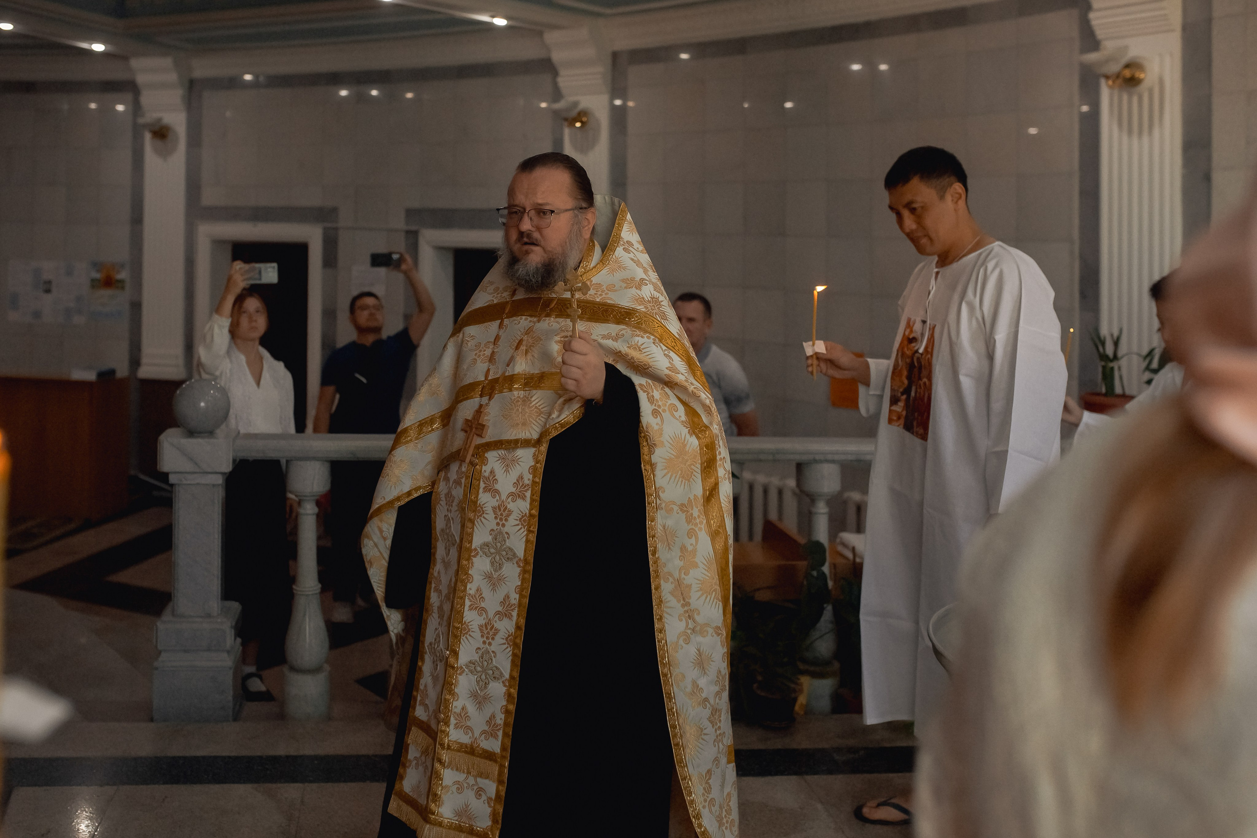 Крещение всей семьи. Фотограф на Крещение и Венчание в Ташкенте