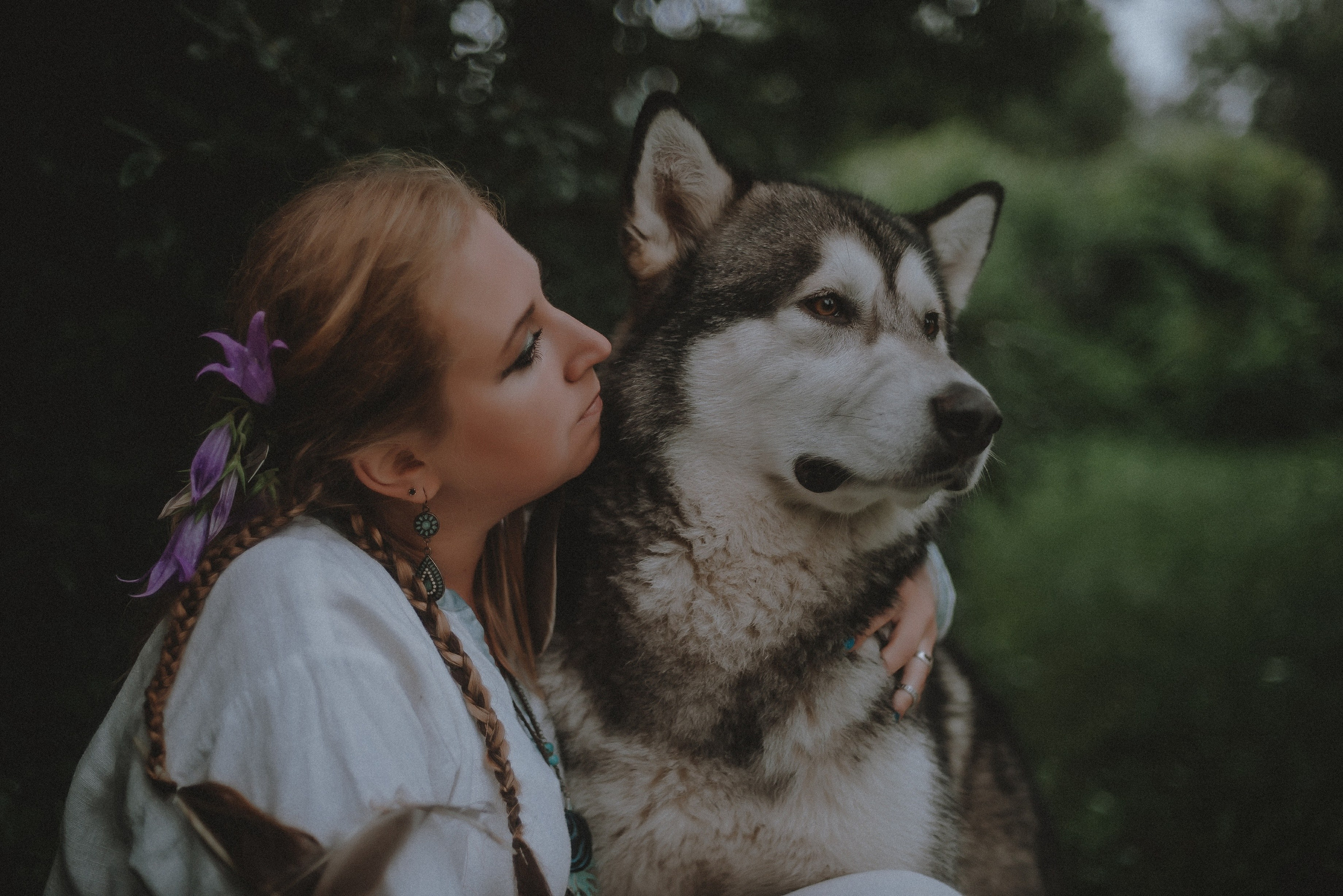 Славянская мифология. Богиня Девана, бог Сварог и волк Ратибор. Свадебный и семейный фотограф в Москве Сажина Кристина КиМ. Свадебный оператор в Москве Сажин Максим