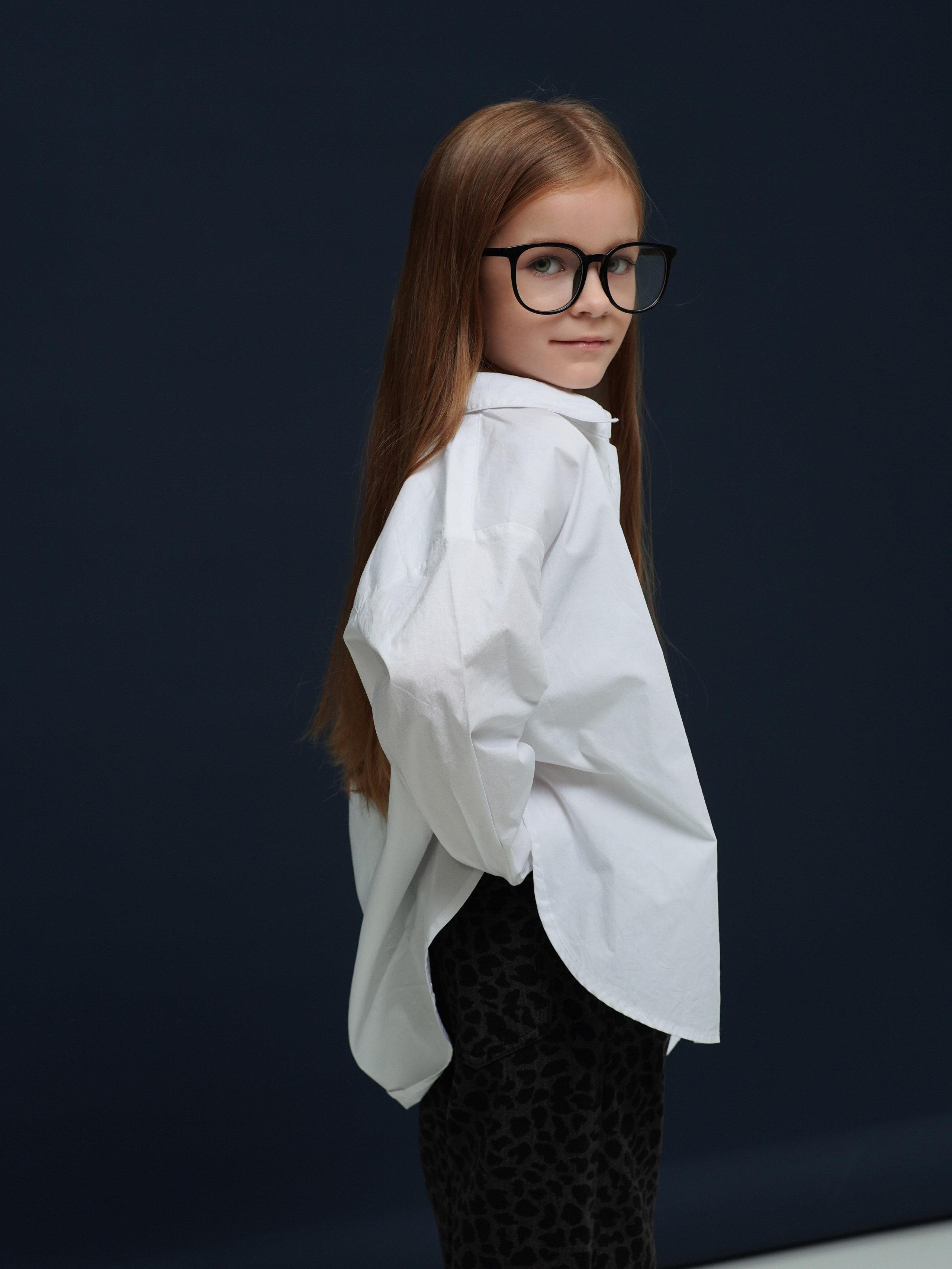 Алиса Полина П. LUNAPRO Дом стильных, сборных и индивидуальных съемок для брендов