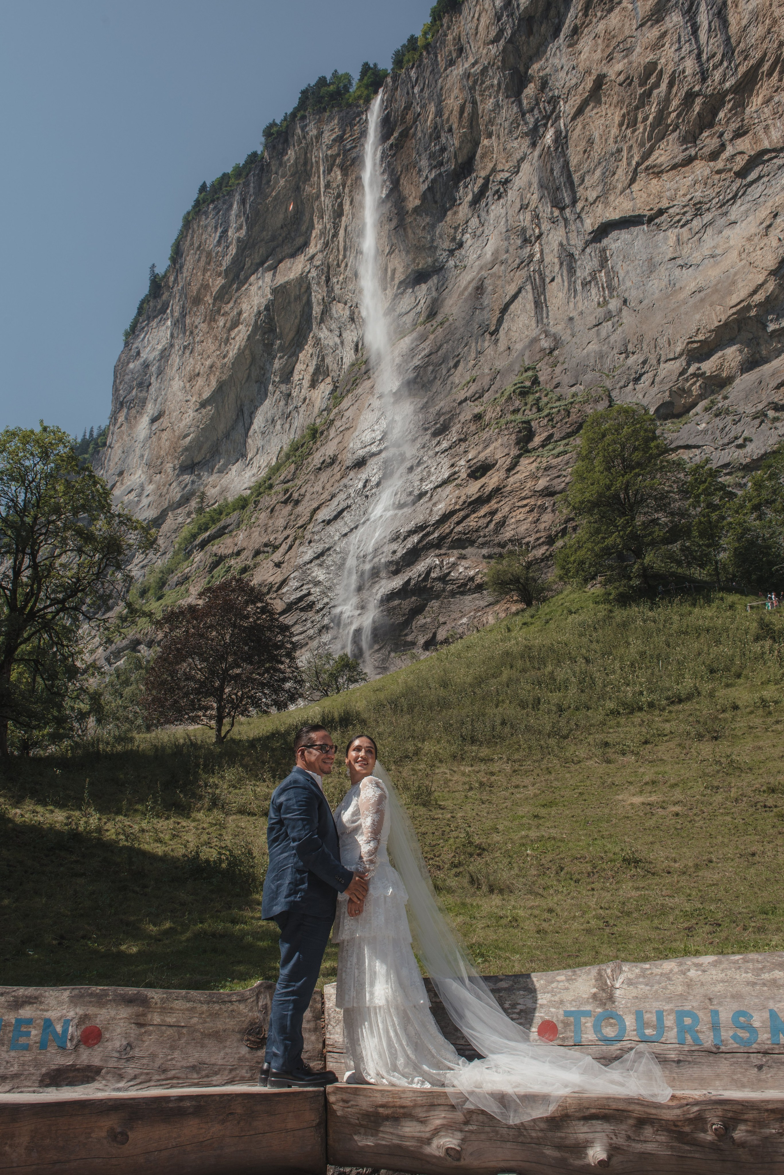 Berta & Orlando (Lauterbrunnen, Switzerland). Photographer in Interlaken area