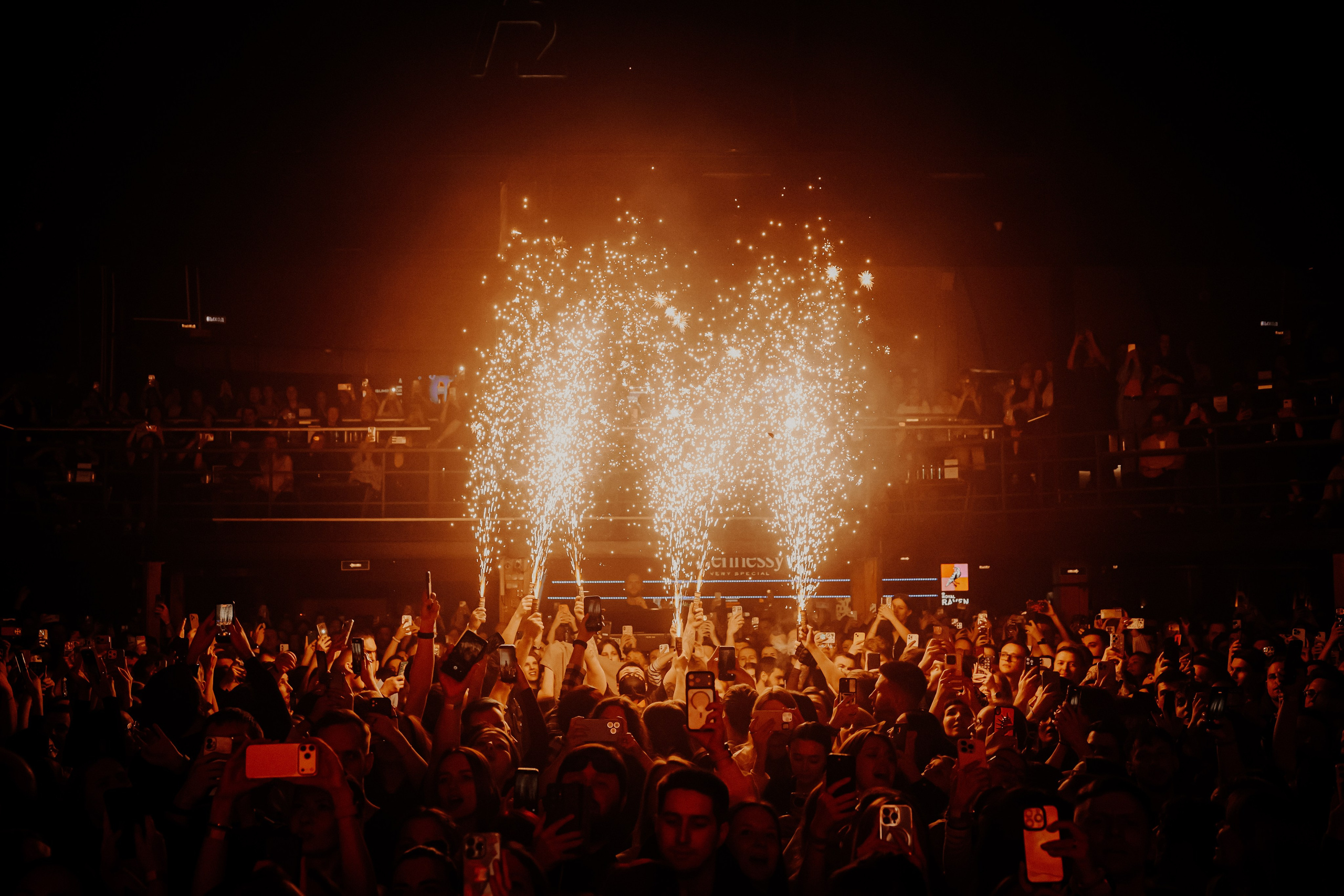 TRITIA | A2. Фотограф из Петербурга Софи Веритас Концерты и портреты