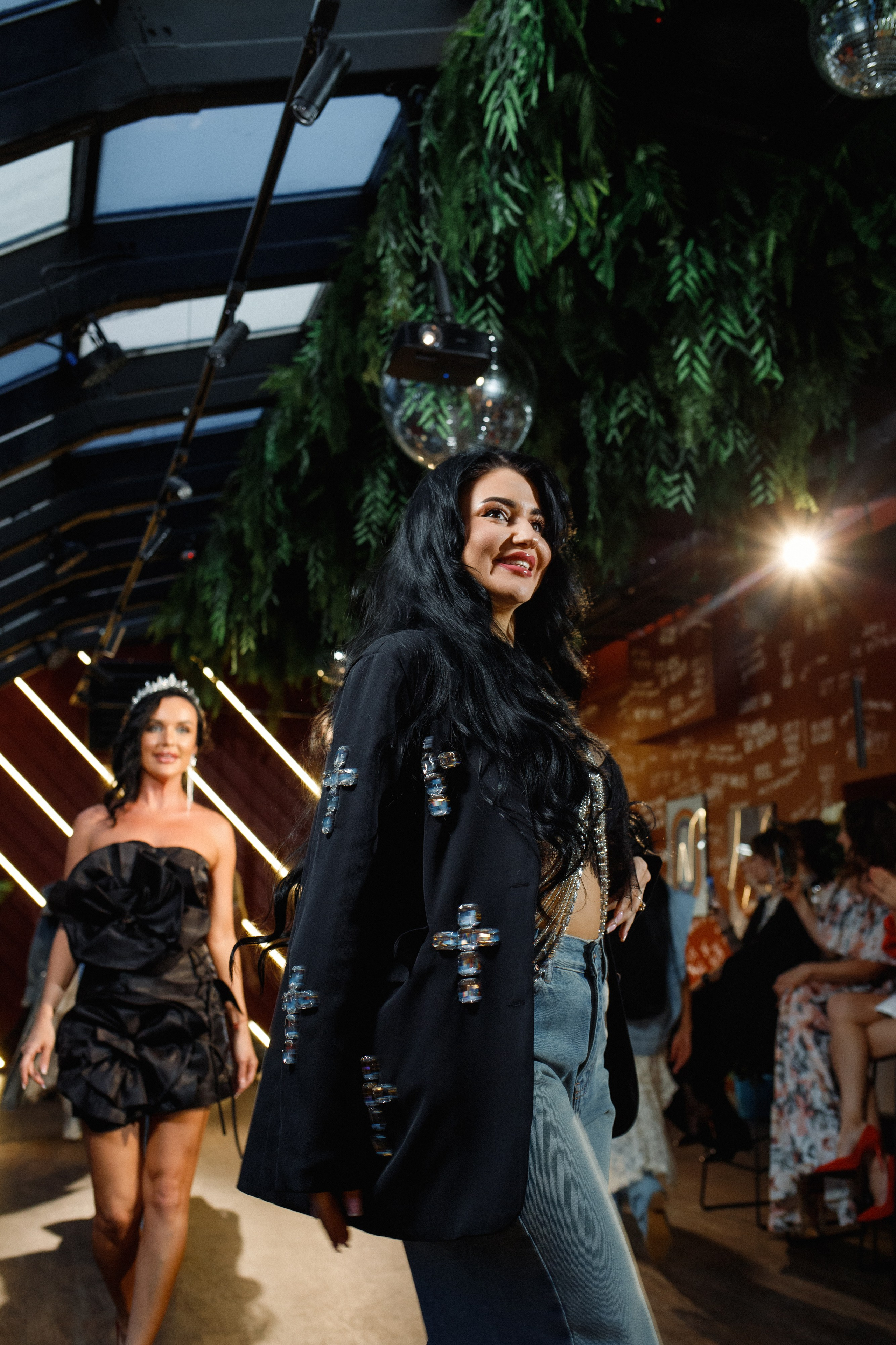 QUEEN KHV [12 ЛЕТ]. СВОИ. ФОТООТЧЕТЫ-СОБЫТИЯ-МЕСТА