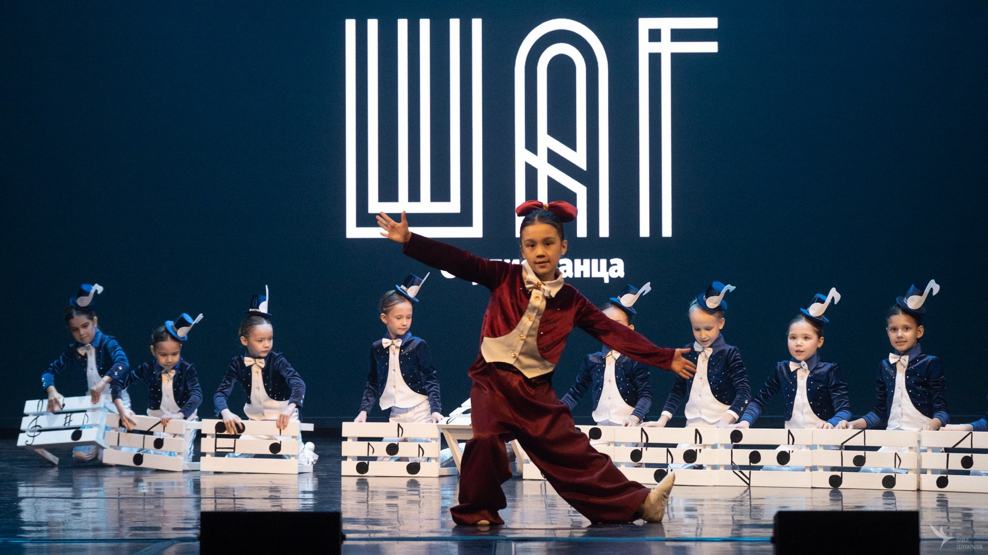 Отчетный концерт студии танца «ШАГ». Репортажный фотограф в Казани Павел Серпокрылов