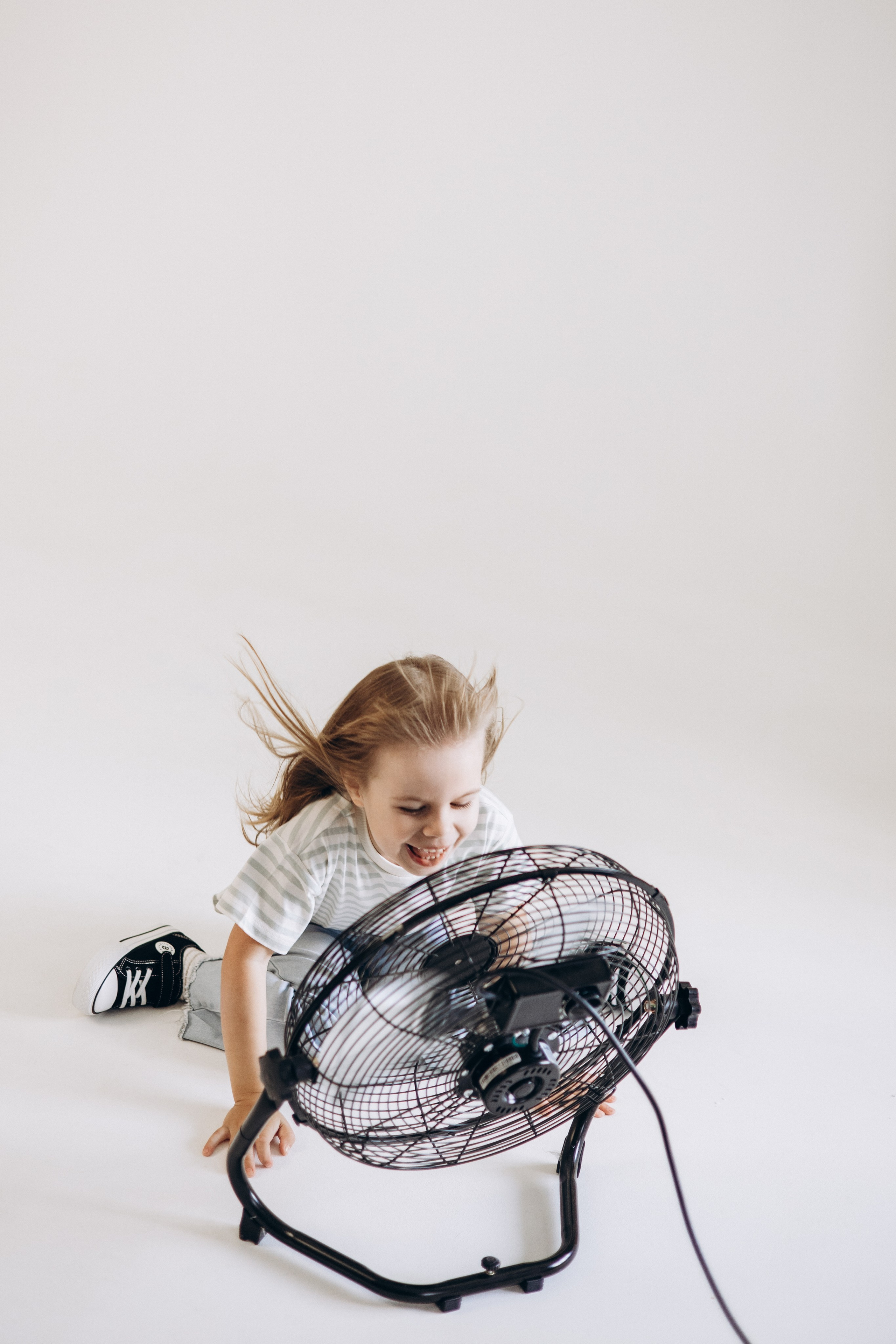 Людмила с Сонечкой и Ваней в студии. Семейный фотограф в Москве Марина Петра
