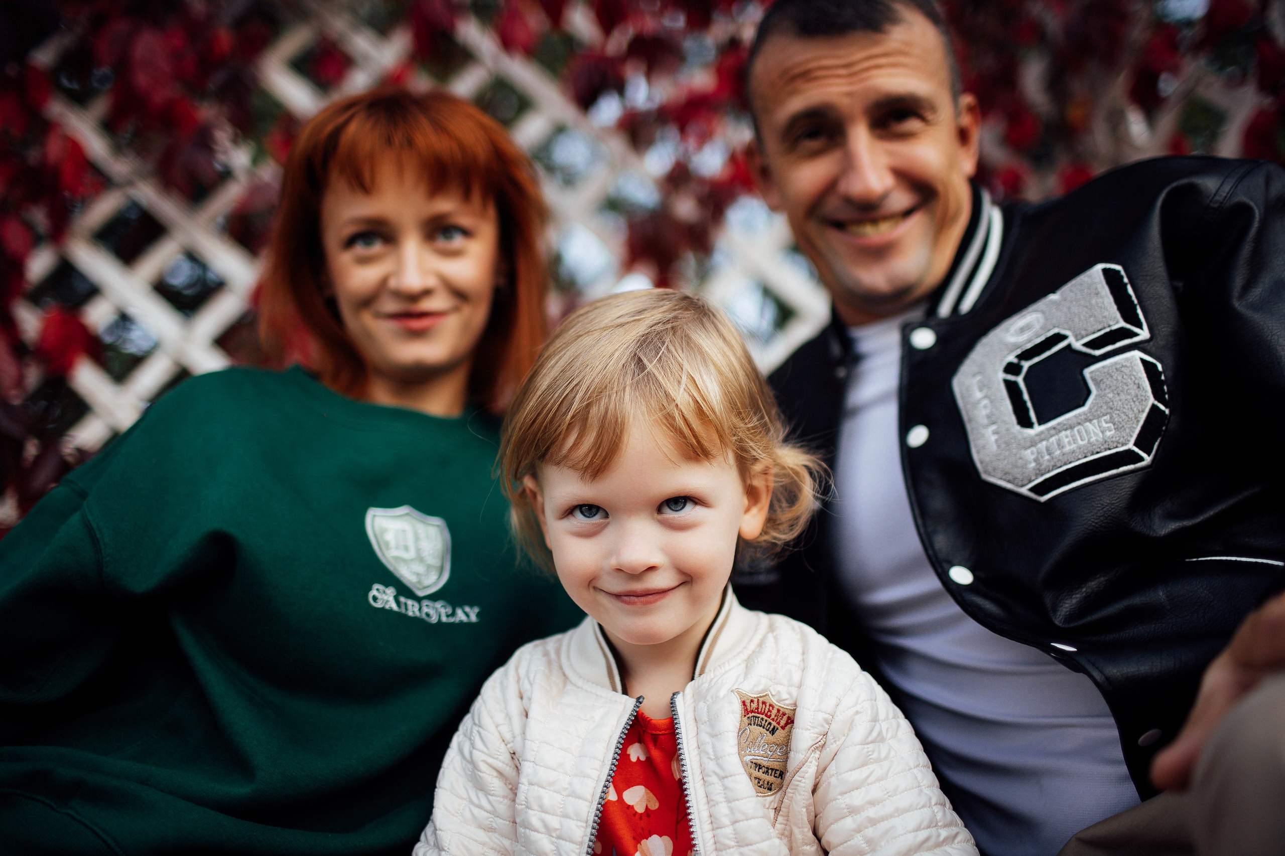 Саша Наташа и Анжелика. Семейная съемка — это красивый способ признаться своей семье в любви