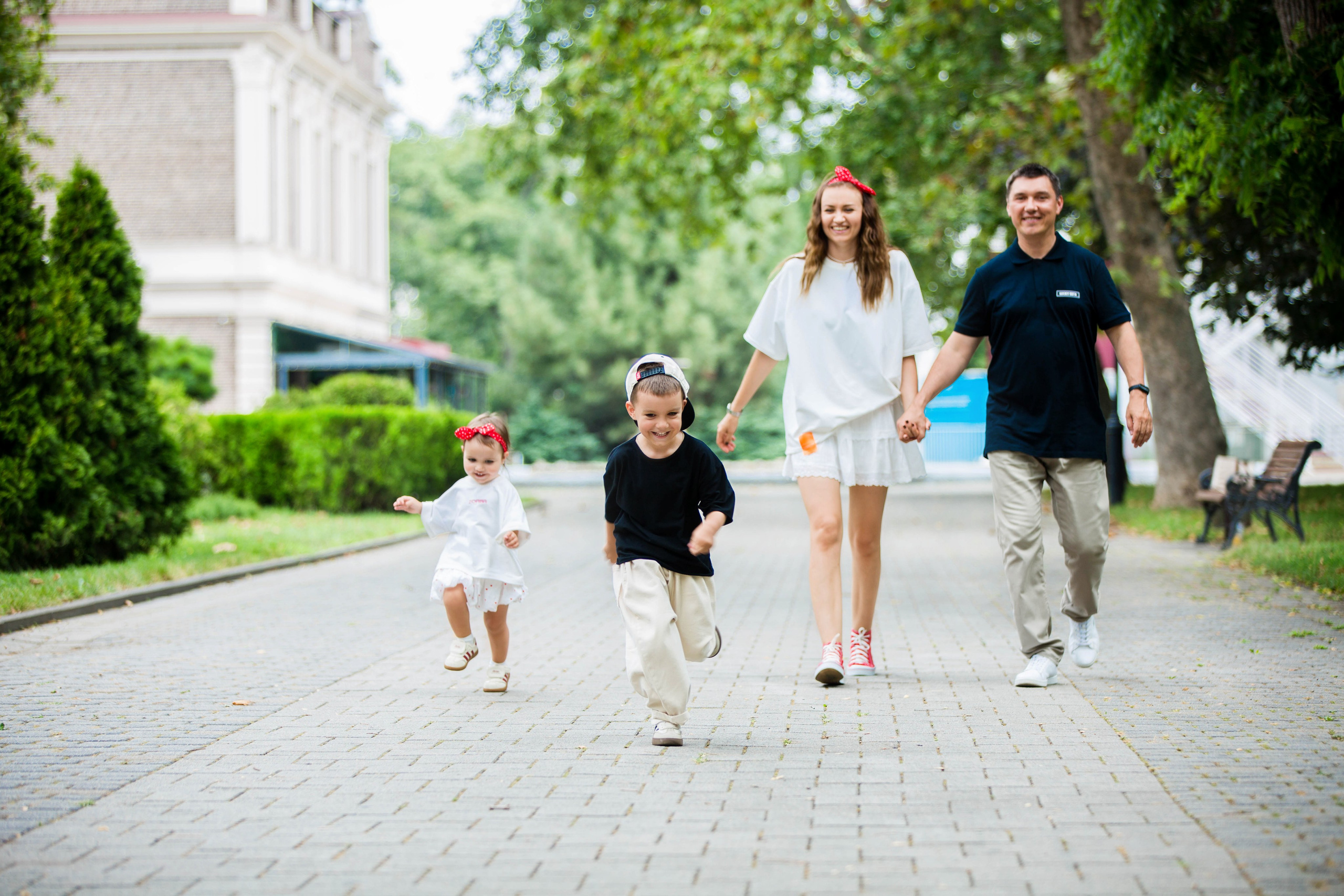 Прогулка в Городском парке Краснодар. Свадебный семейный и детский фотограф в Краснодаре Карина Федоровская