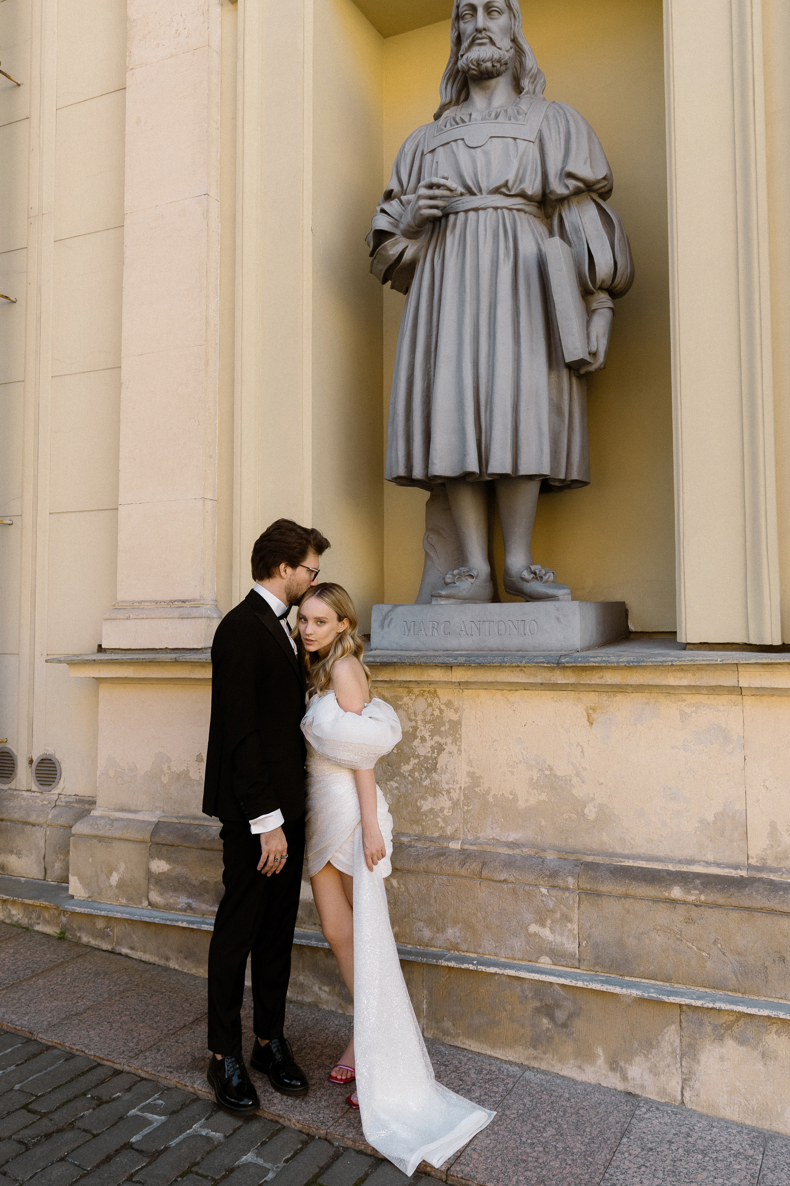 V | L. Anna Fridenberg | wedding photographer