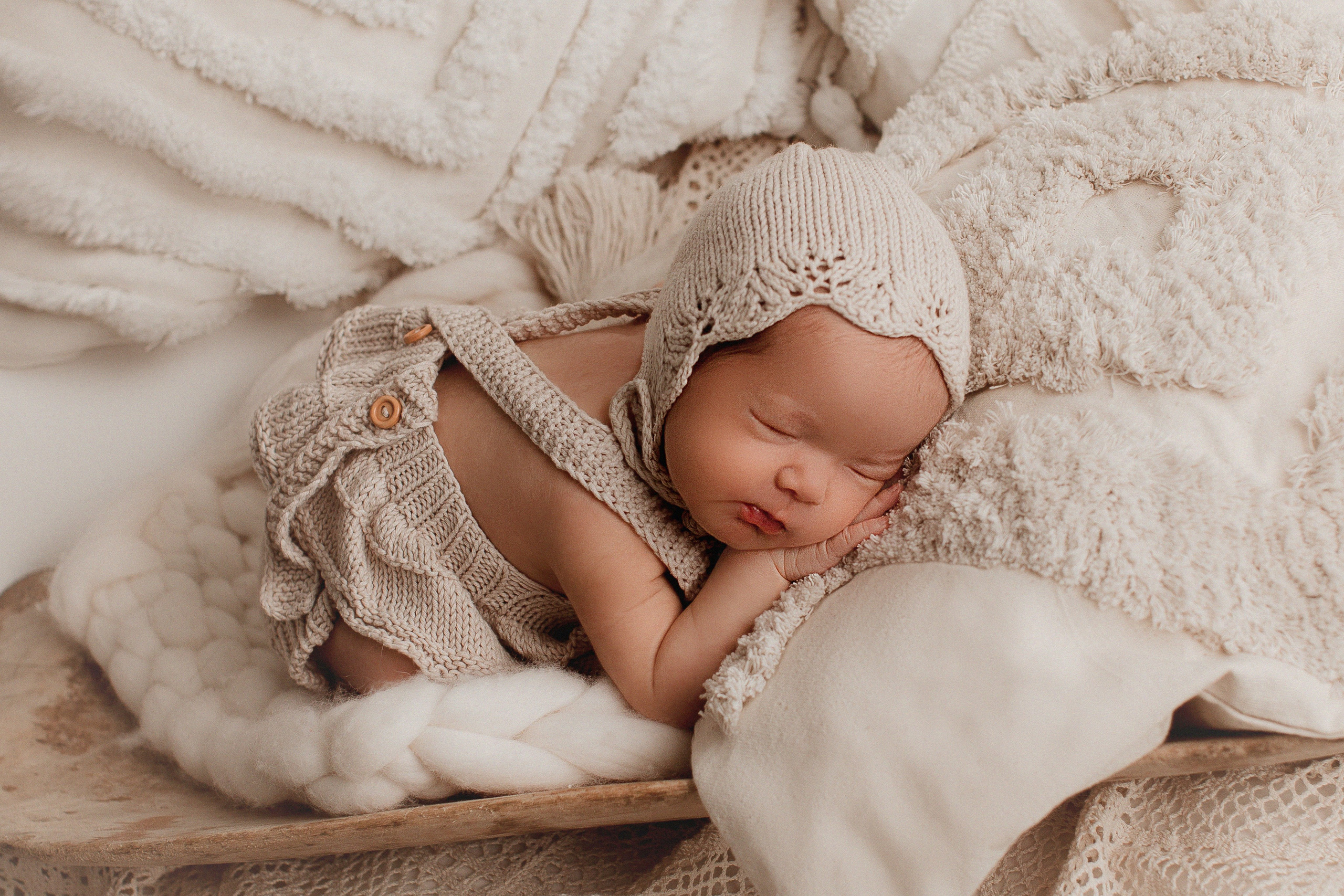 Новорожденные. Фотограф новорожденных в Уфе Инзиля Сулейманова