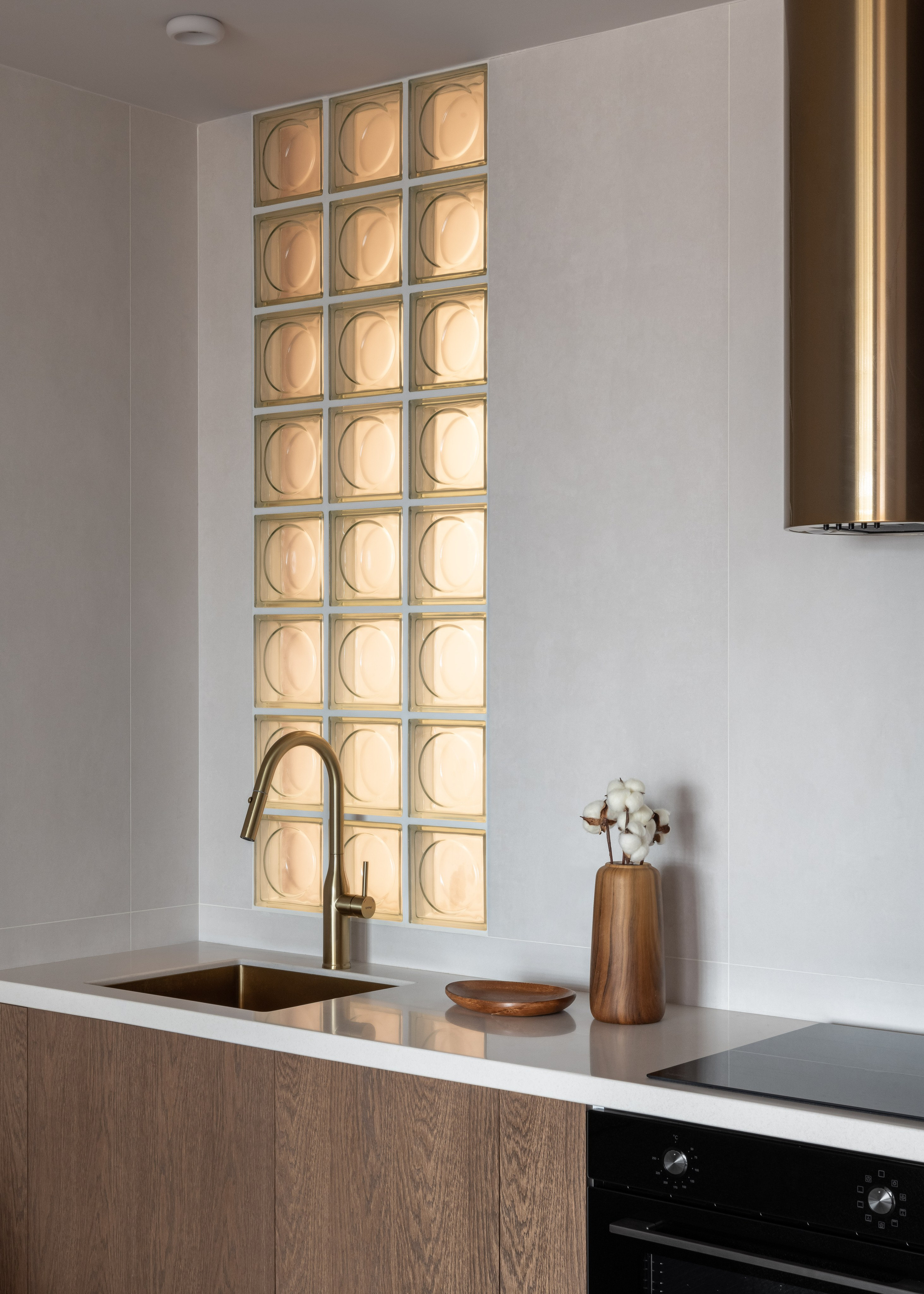 Ботаническая_ул_29. Вячеслав Лазарев фотографирую интерьеры