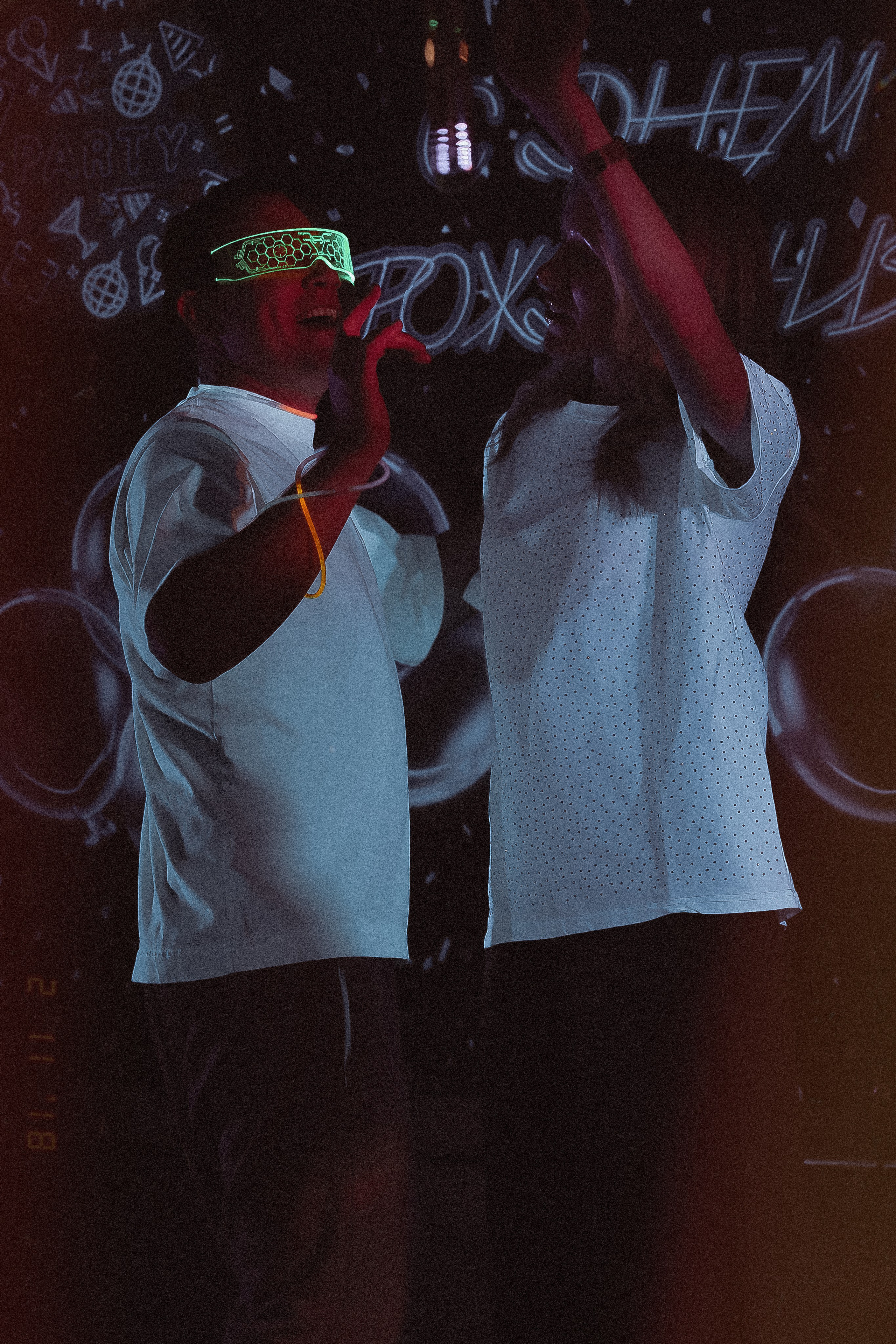 НЕОновая вечеринка в загородном отеле «Барская усадьба». Фотограф Евгений Егоров