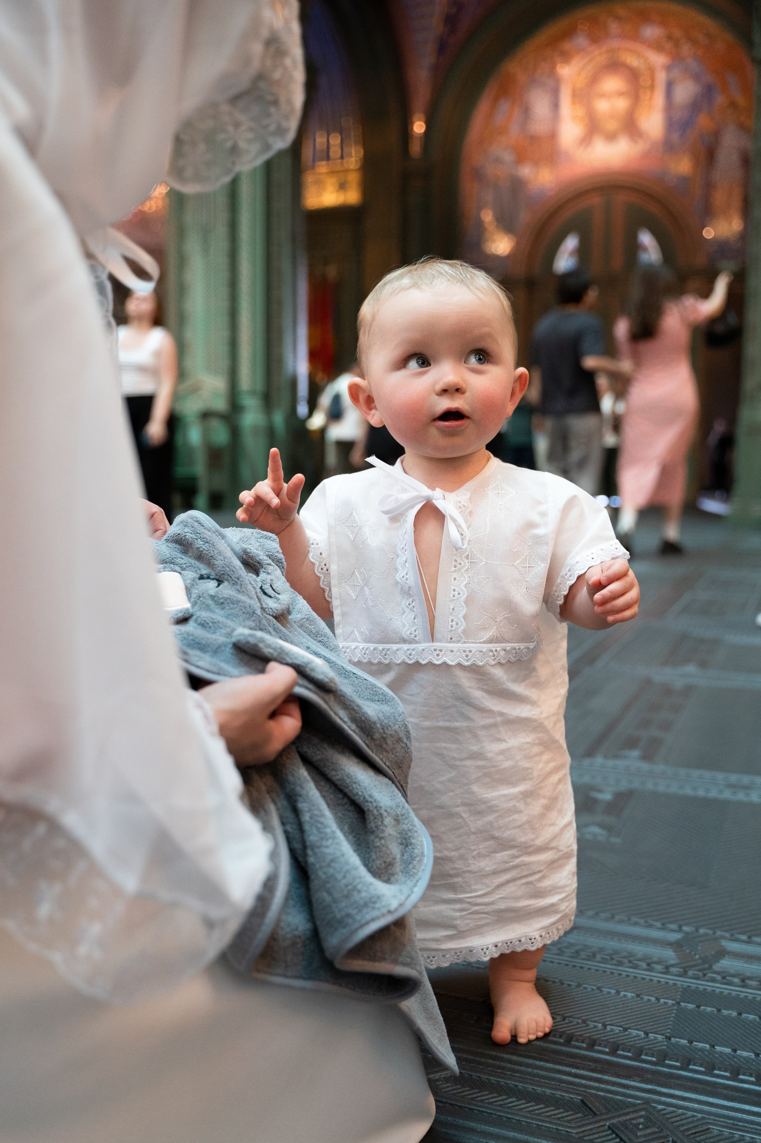 Крещение. Главный храм вооруженных сил. Фотографы на роды в Москве. Фото и видео родов. Фотопроект «Продолжение рода»