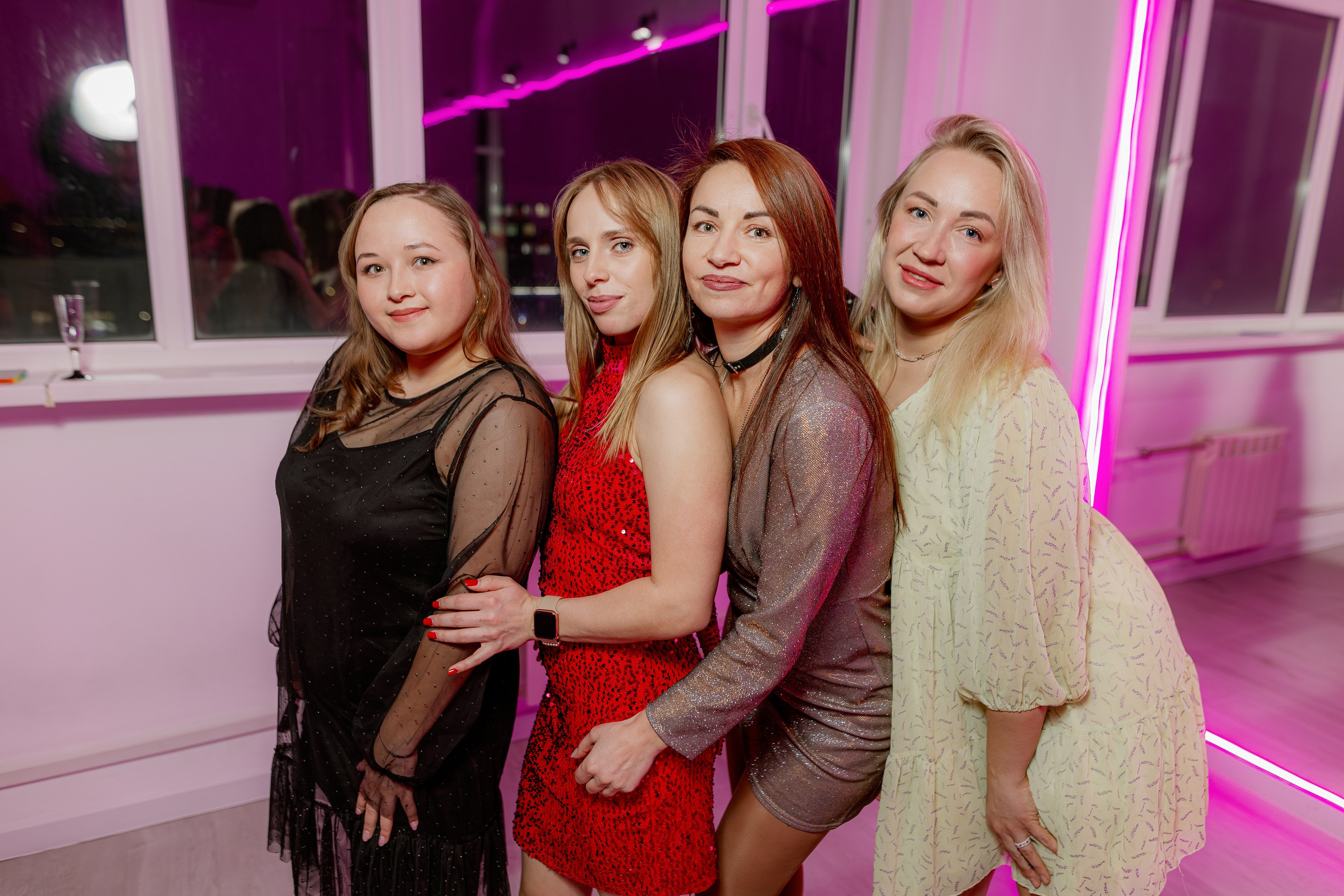 «Коктейльная вечеринка». Свадебный и репортажный фотограф Киров | Вадим Карпук