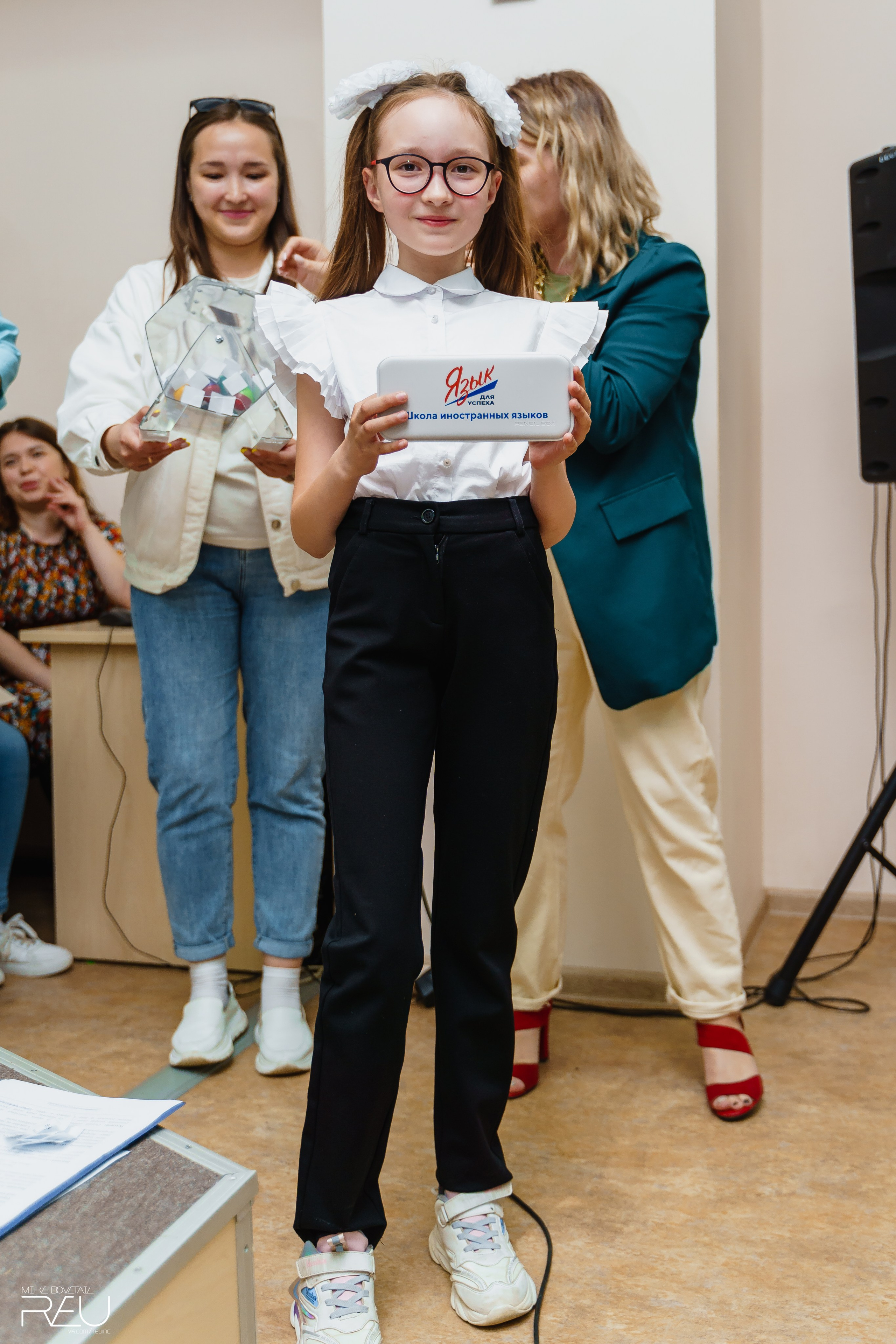 ВЫПУСКНОЙ ШКОЛЫ «Язык Для Успеха» 2023. Mike Dovetail | Портретный и репортажный фотограф