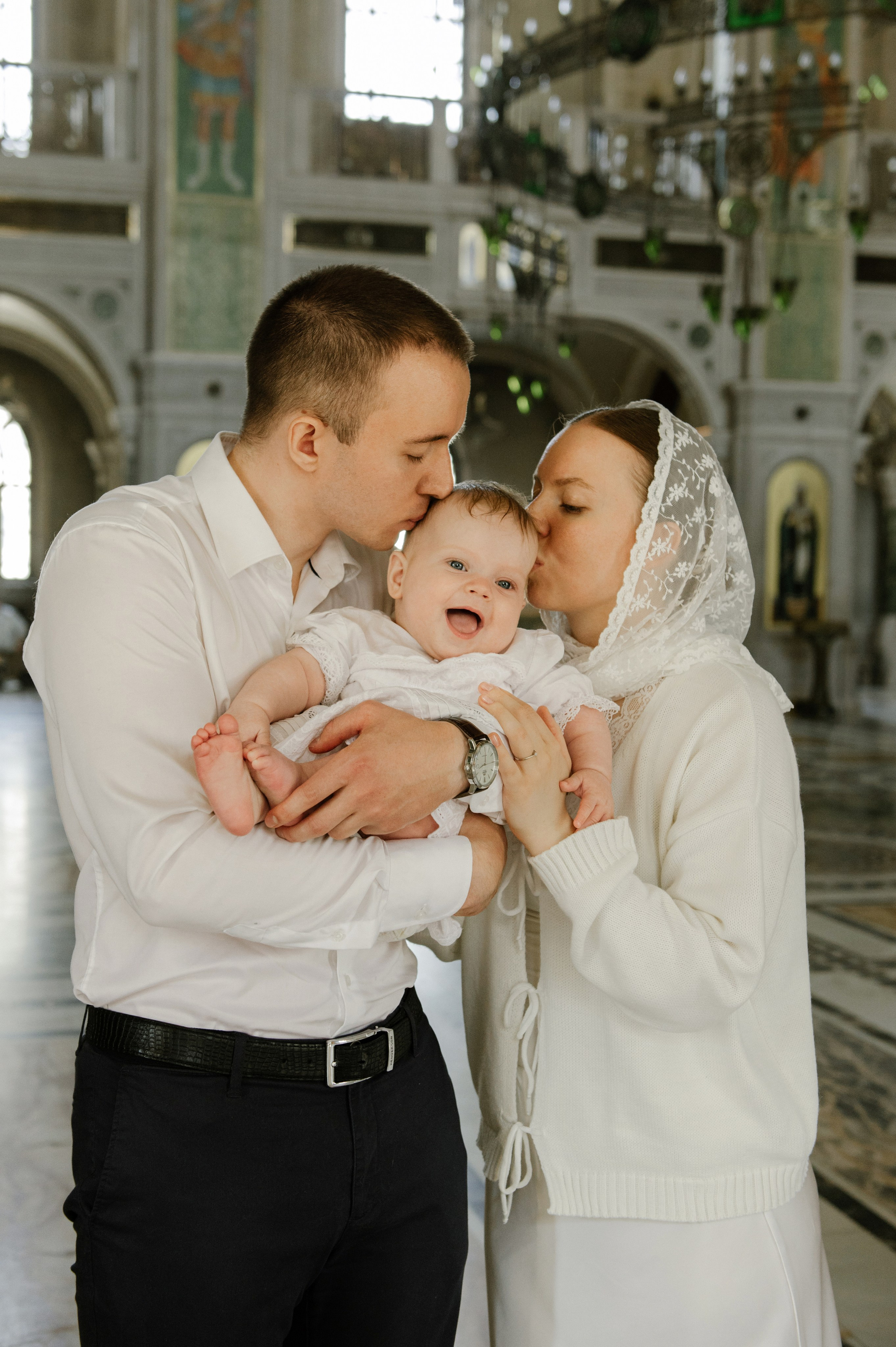 Крещение в Сретенском монастыре. Семейный и свадебный фотограф в Москве Татьяна Николаева