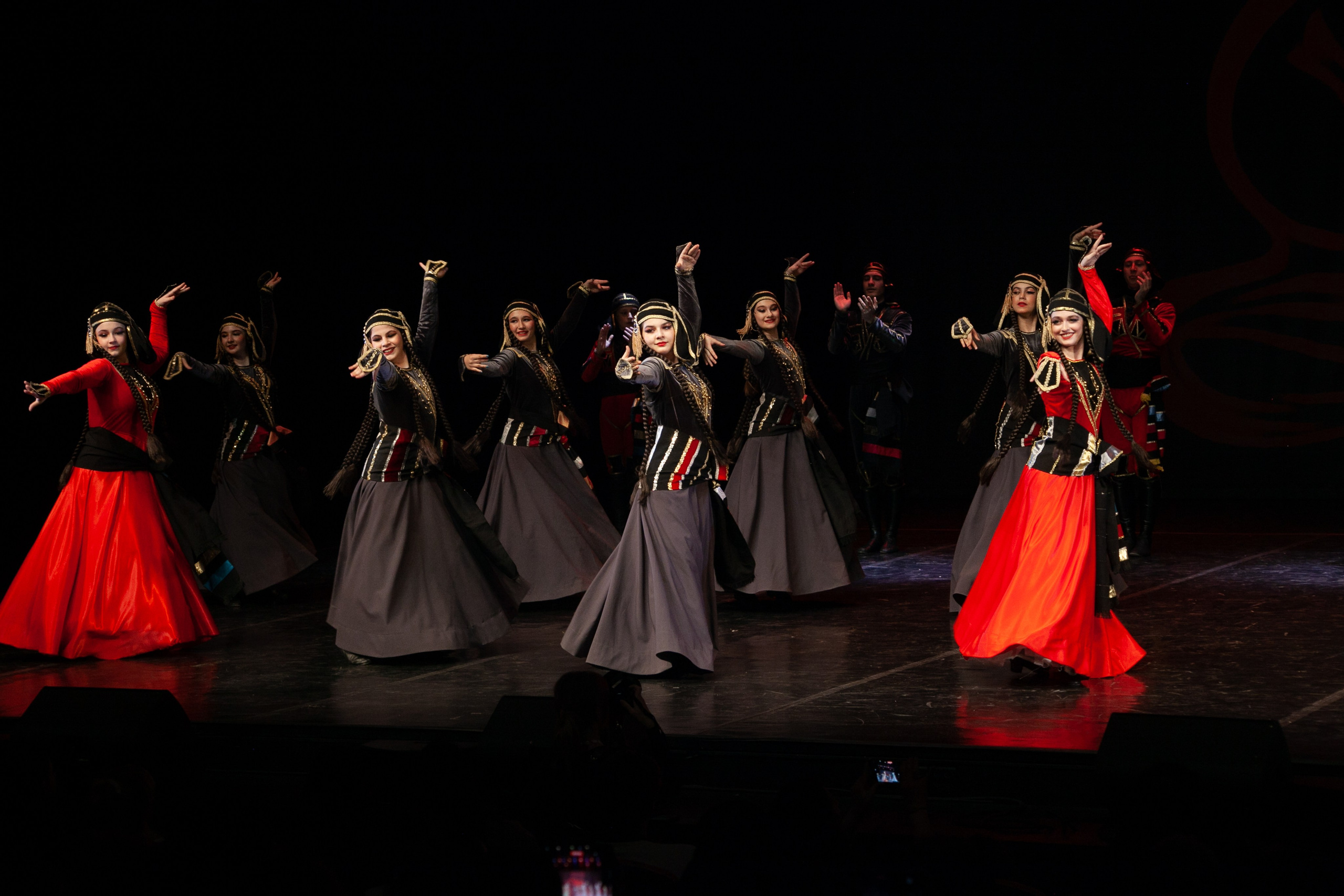 Концерт, грузинские танцы. Art photographer Nino