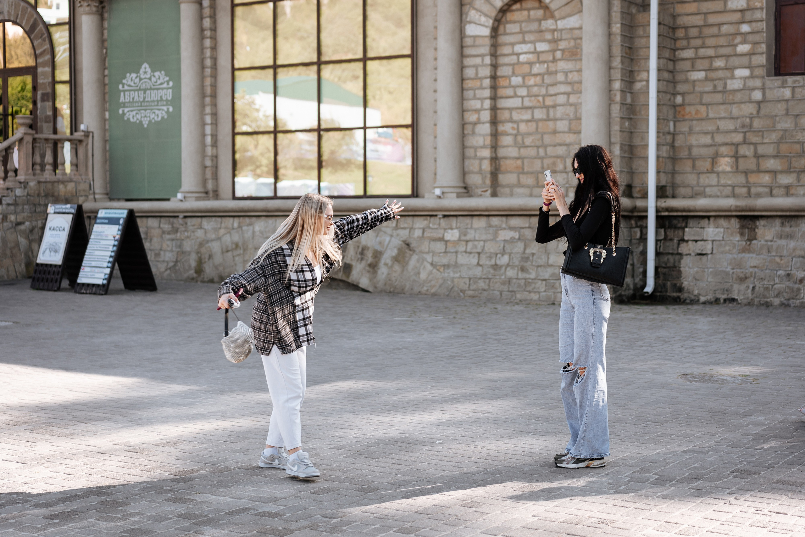 Artik&Asti • Feduk • Антоха MC • Chris Yank. Свадебный и репортажный, фуд фотограф в Новороссийске Евгений Александриди