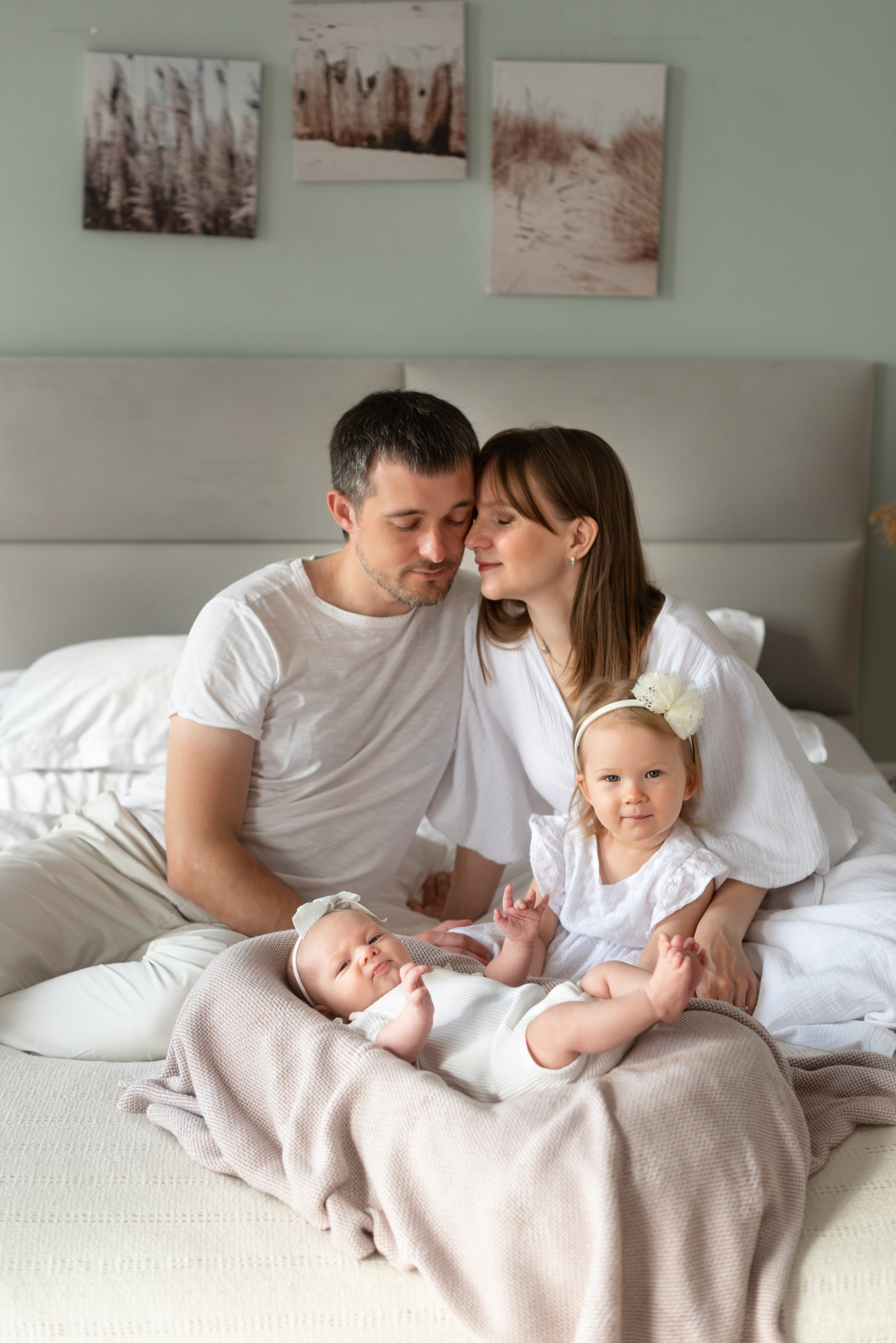 Сестренки. Фотограф новорожденных Елена Панова