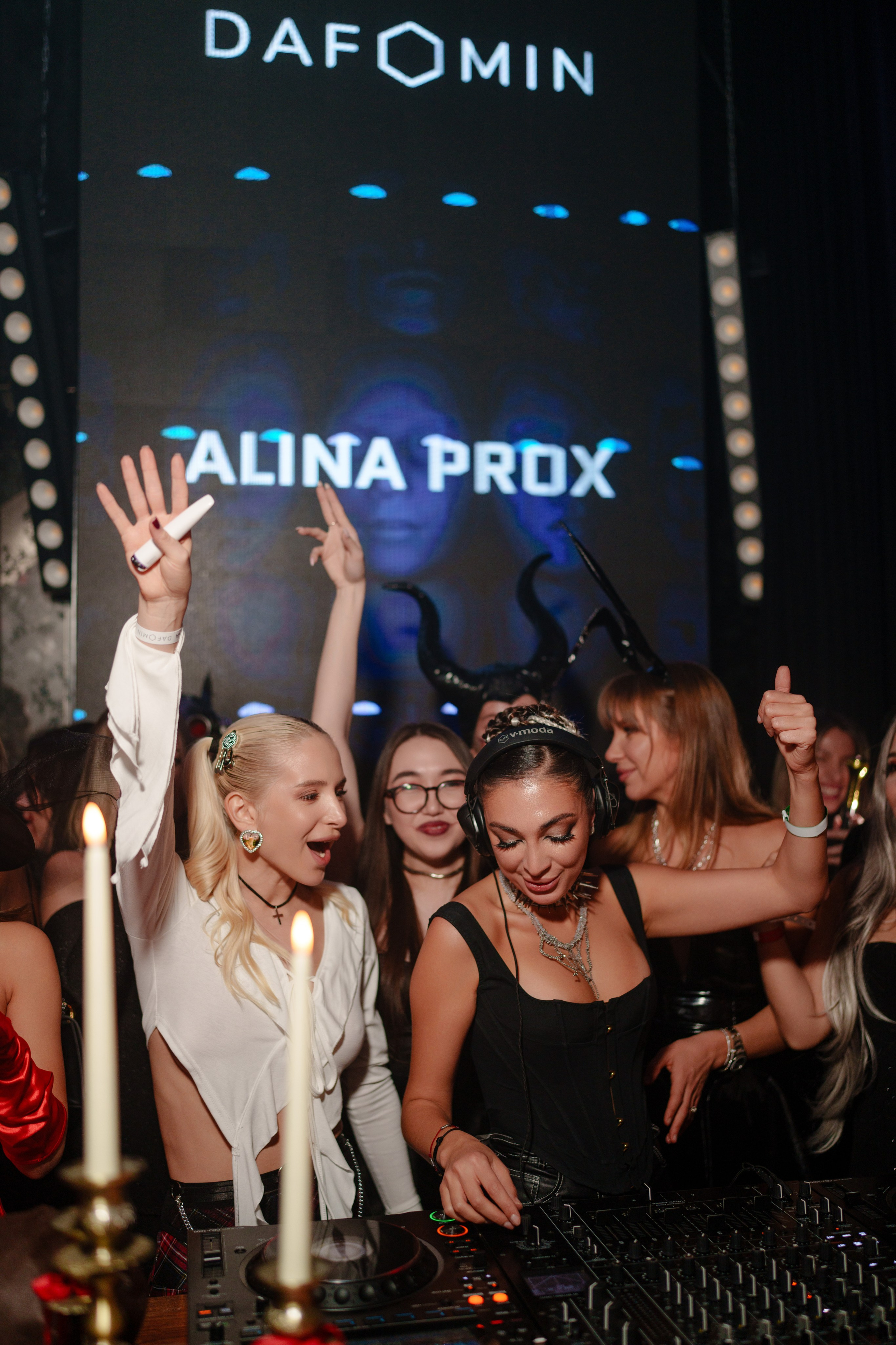 Фотограф на вечеринку с инфлюенсерами. Репортажный фотограф Москва Сергей Дружинин