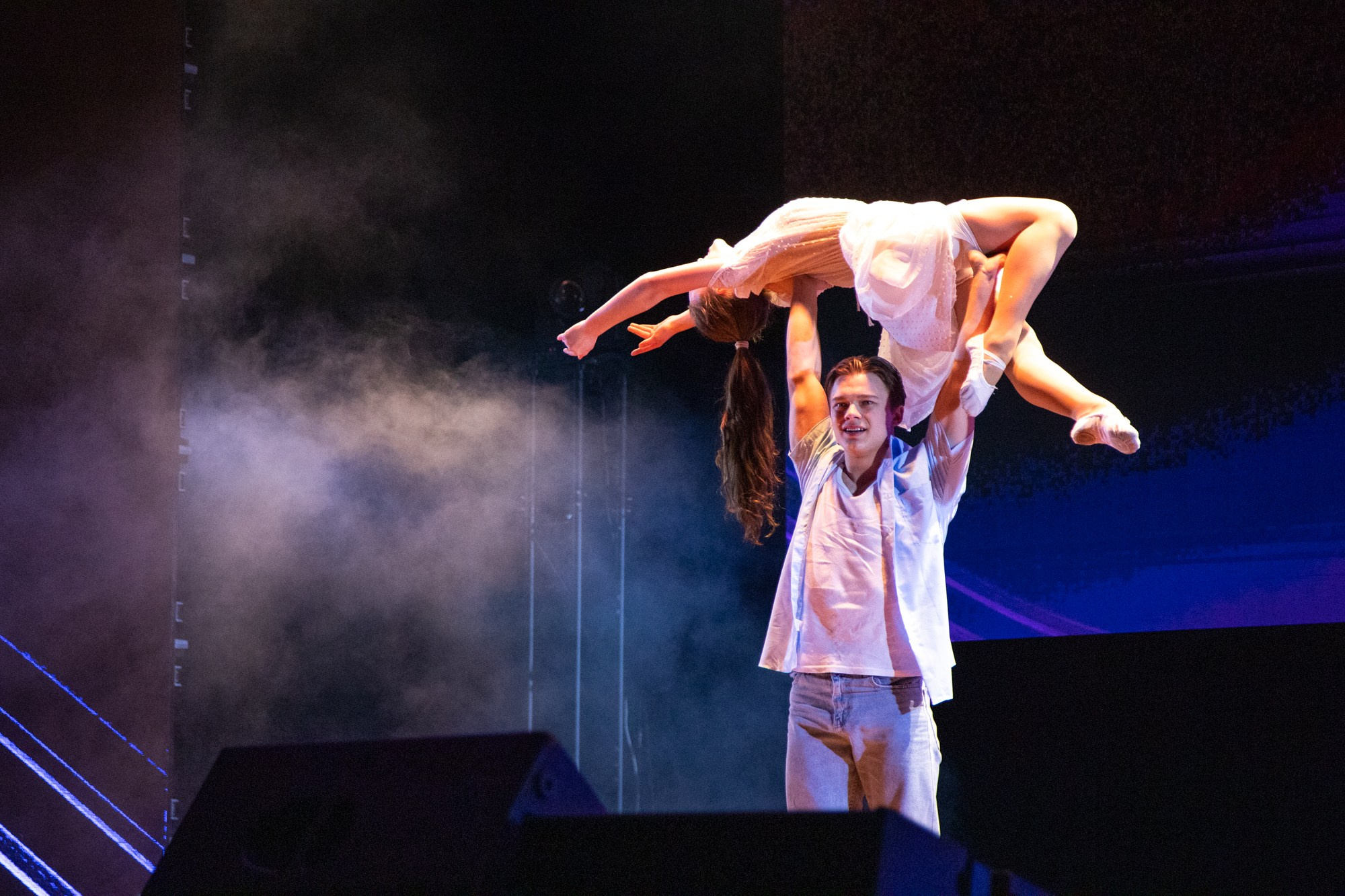 Гала-концерт «Студвесна на Кубани». Репортажный, промышленный и маркетплейс-фотограф Дмитрий Чернат