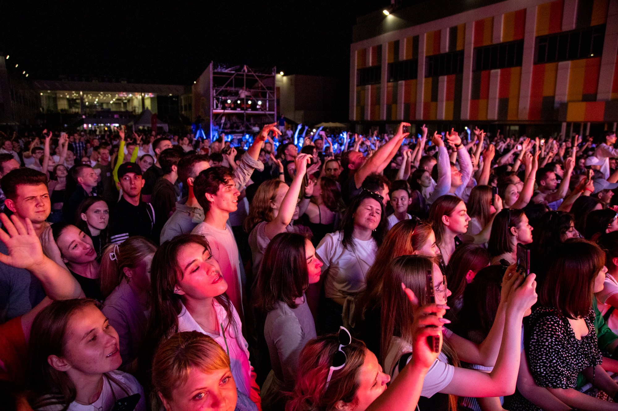 L'One. Репортажный, промышленный и маркетплейс-фотограф Дмитрий Чернат