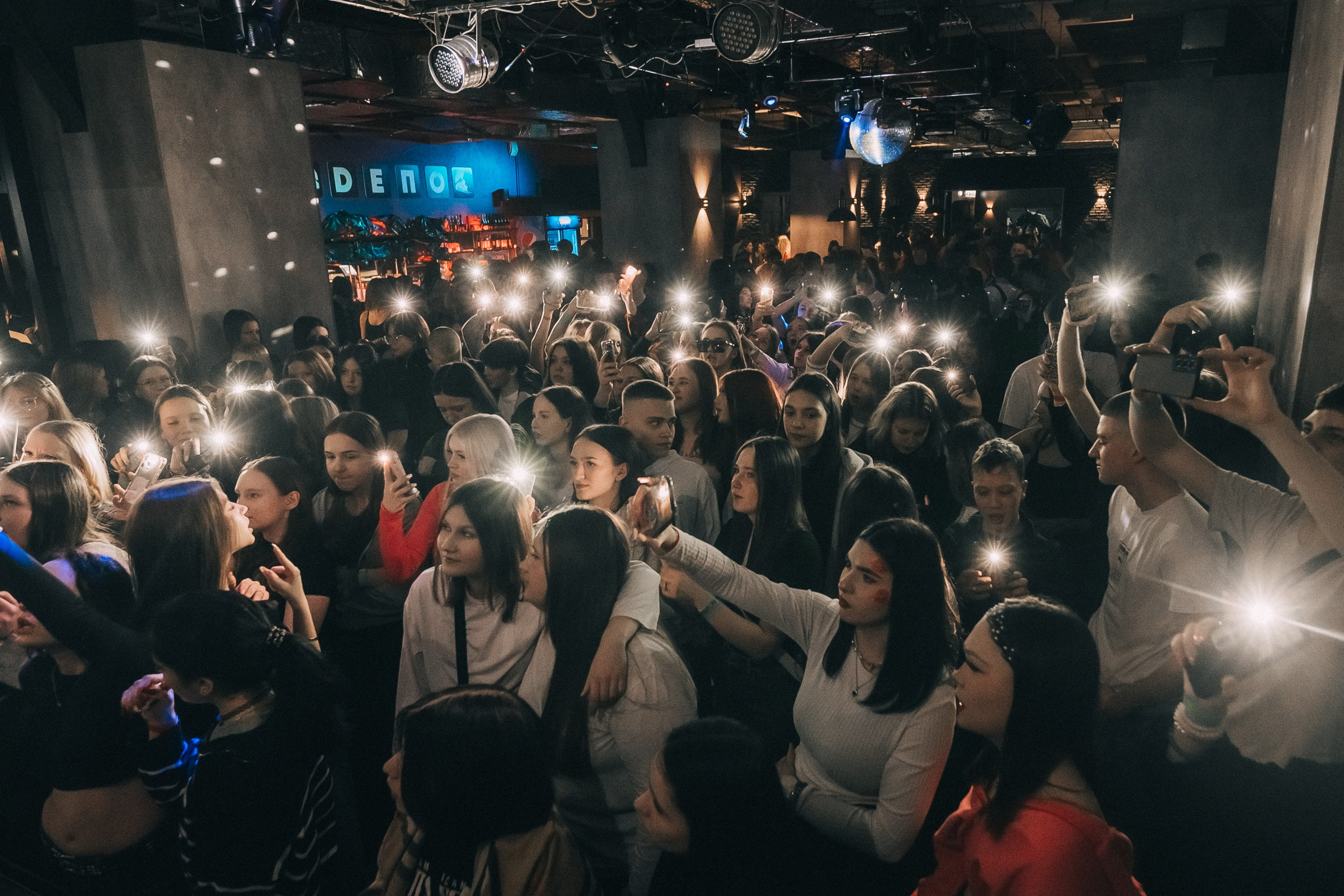 8 MARCH WOMENS DAY PARTY. Фотограф в Кемерово Владислав Шульц