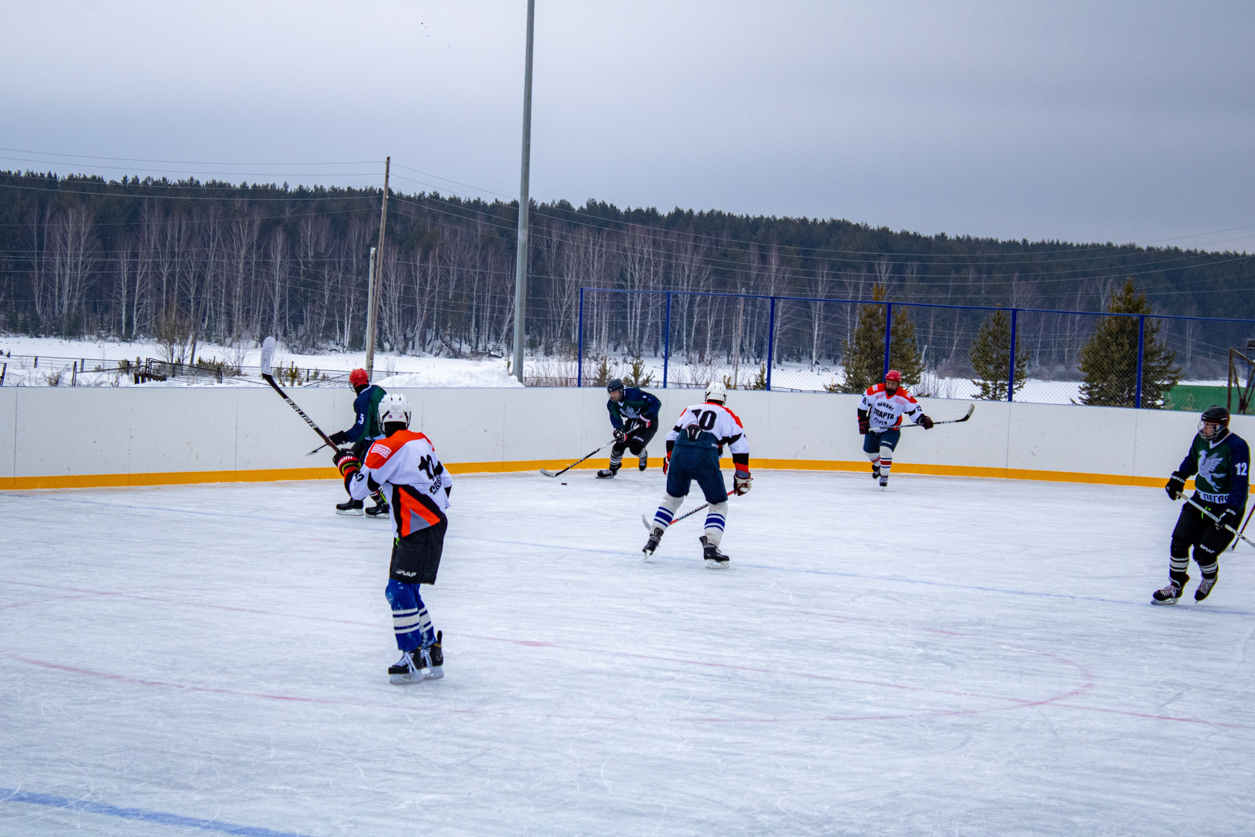Хоккей г.п Атиг-г.Нижние Серги