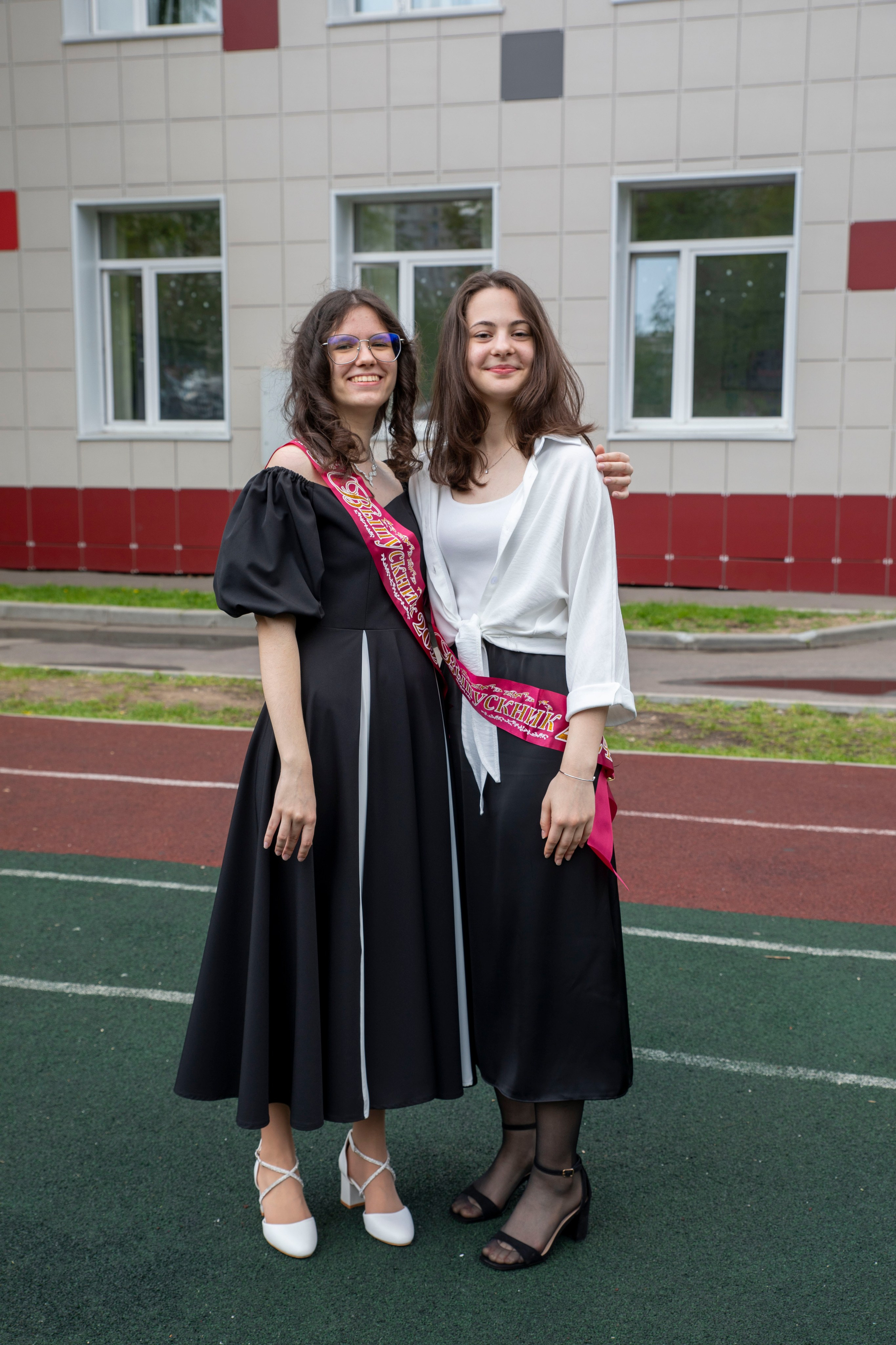 Последний звонок Школа Баренбаума 1517. Фотограф в Москве Яна Полосина