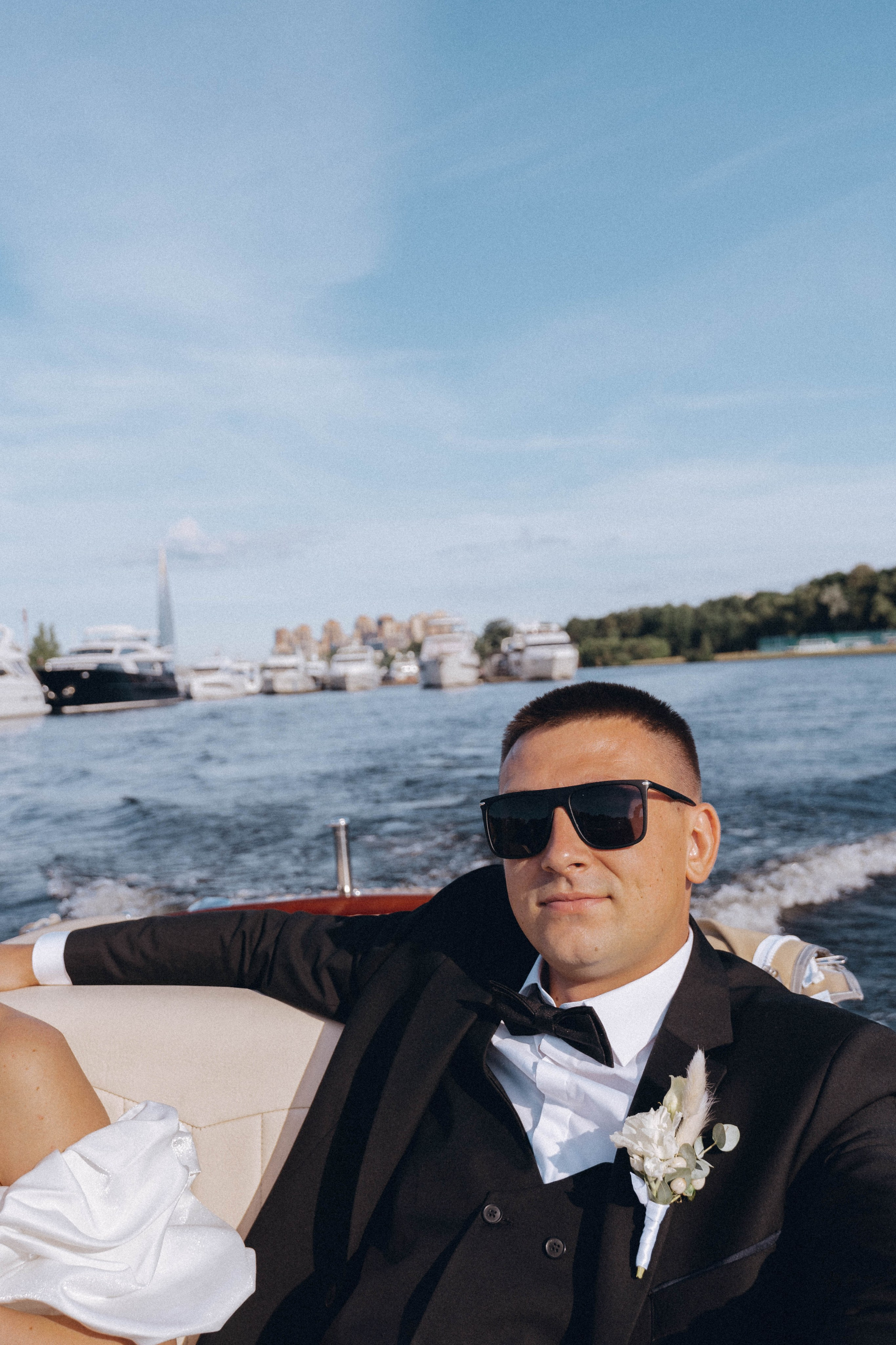 СВАДЕНБНАЯ СЬЕМКА НА КАТЕРЕ ПО КАНАЛАМ САНКТ-ПЕТЕРБУРГА И В АКВАТОРИИ НЕВЫ. Профессиональный фотограф, Санкт-Петербург — Виктория Богомолова