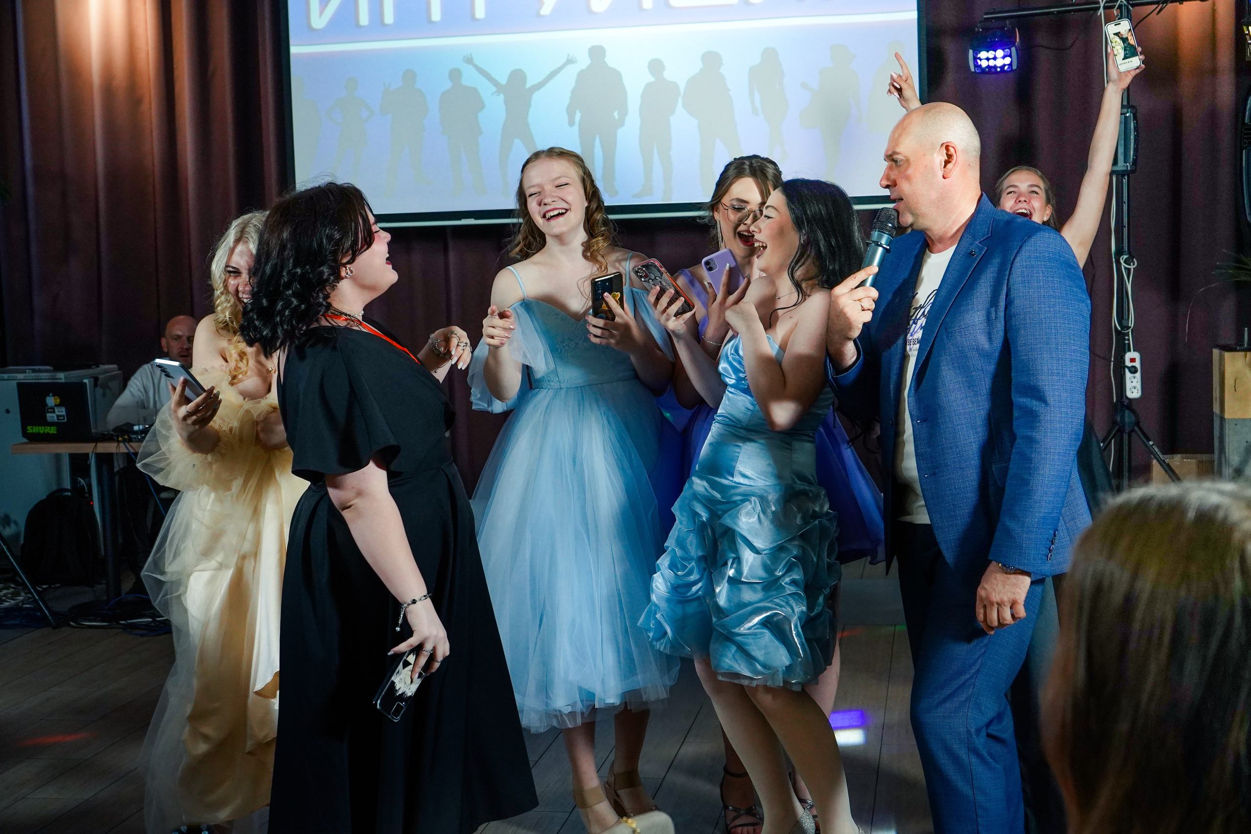 Выпускной вечер, гимназия № 40, 9 класс. Семейный и портретный фотограф в Екатеринбурге Анна Лобанова