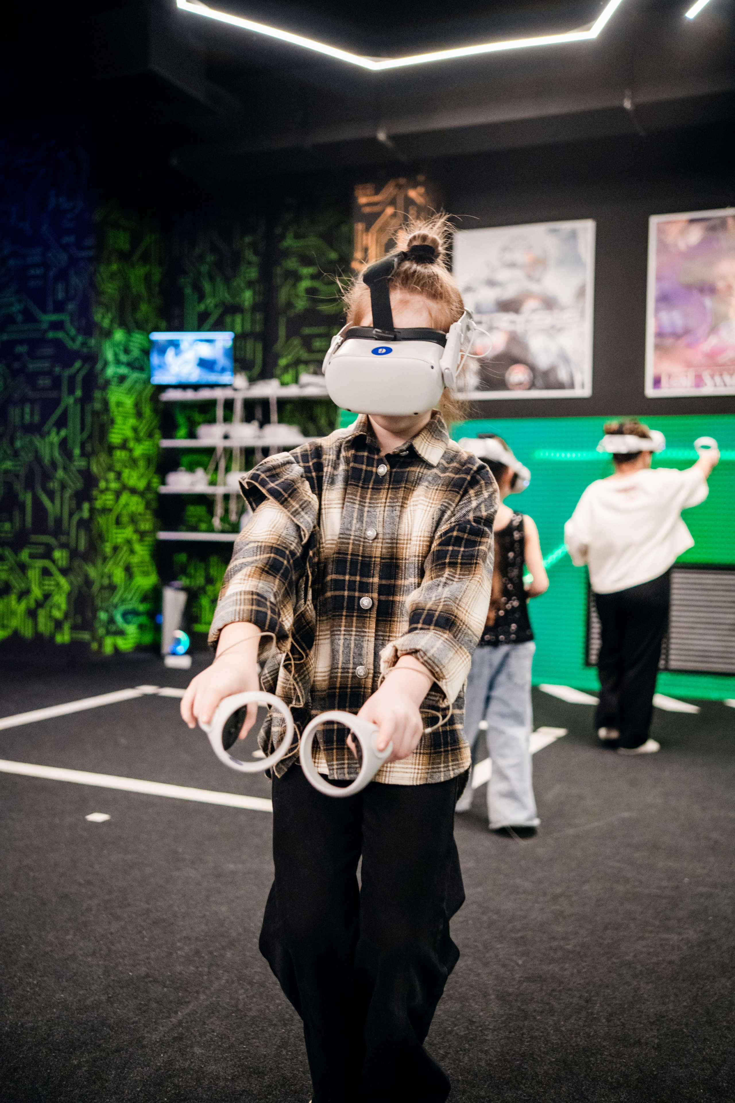 VR (November-December 2024). Felixtones