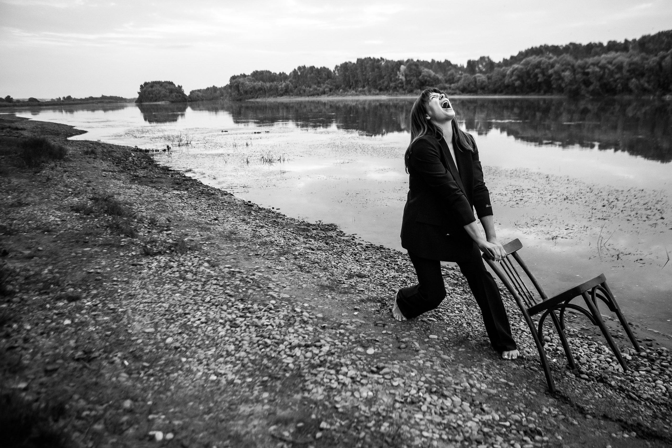 Фотосессия в реке. Дарья Белякова. Свадебный, детский и семейный фотограф в городе Бийск