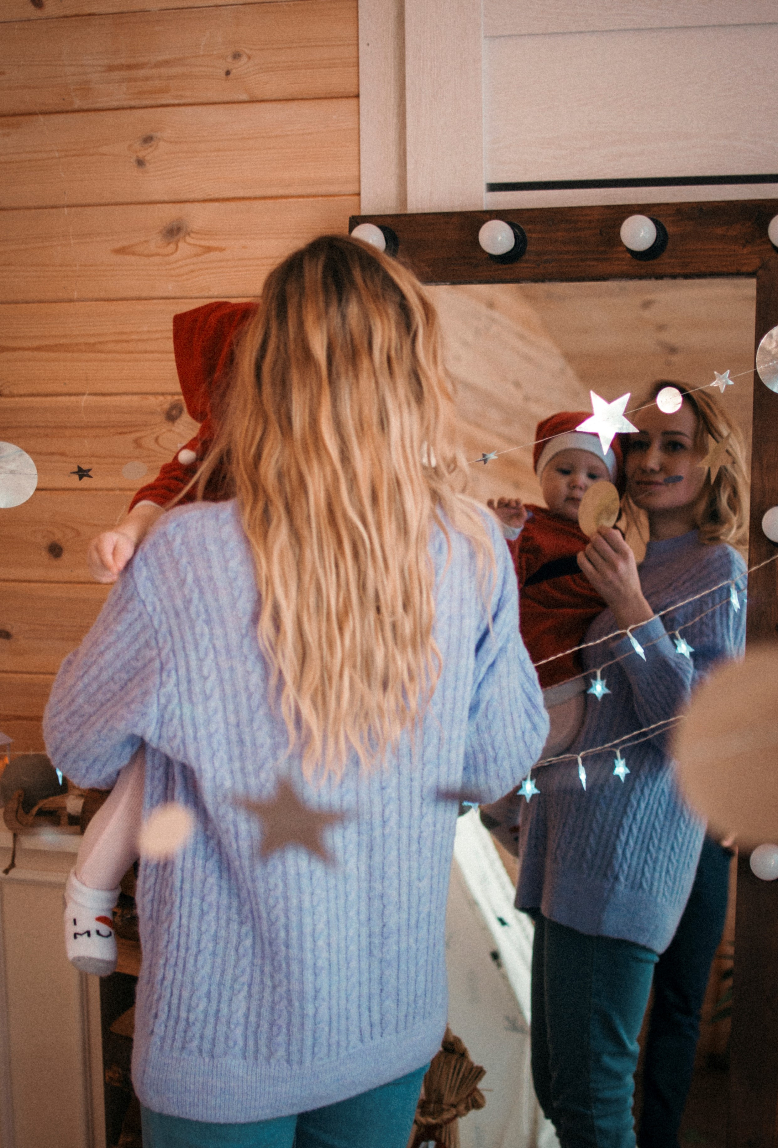 Семейная новогодняя фотосессия заказать в Железнодорожном, в Москве
