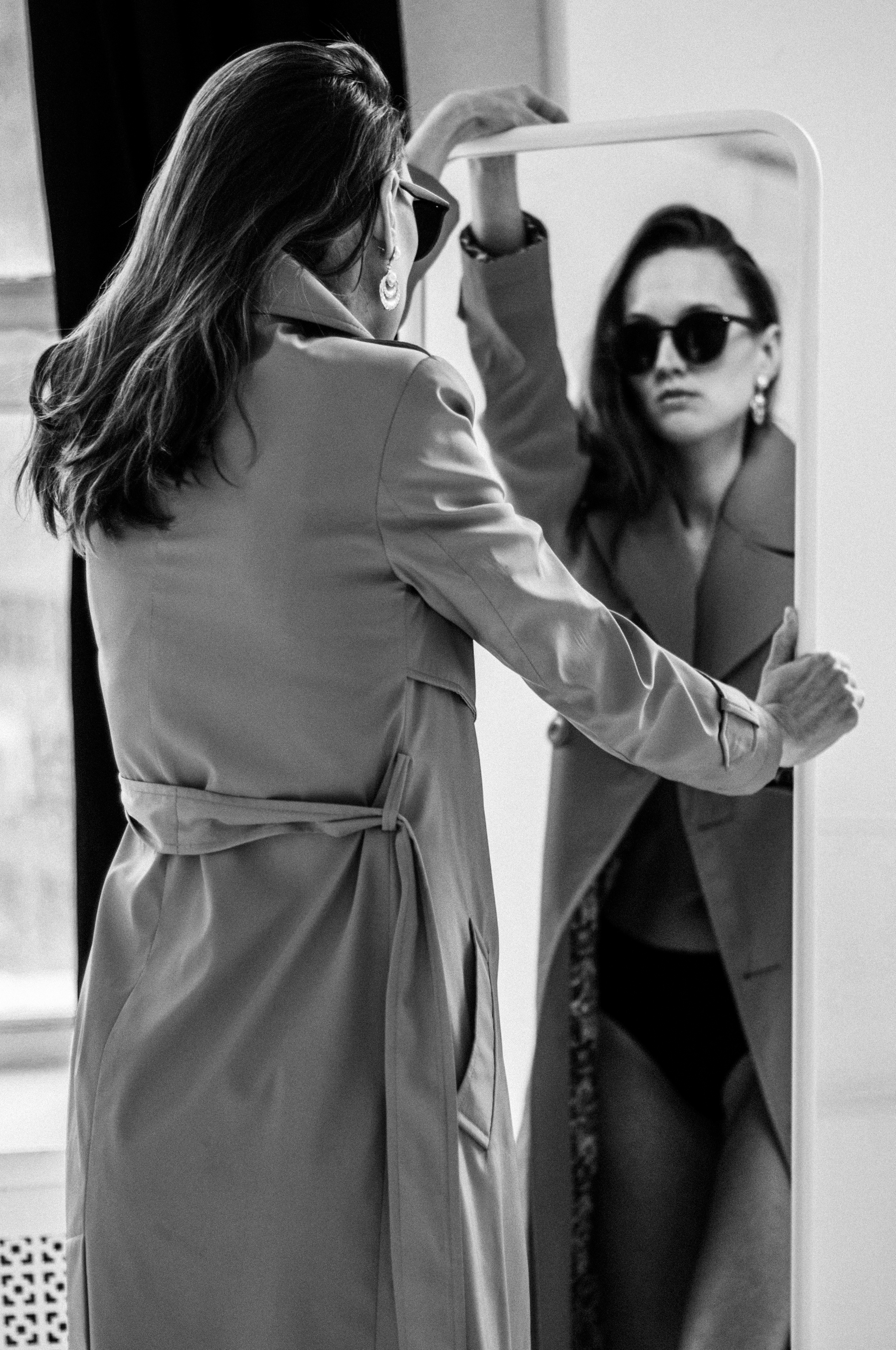 Девушка в зеркале