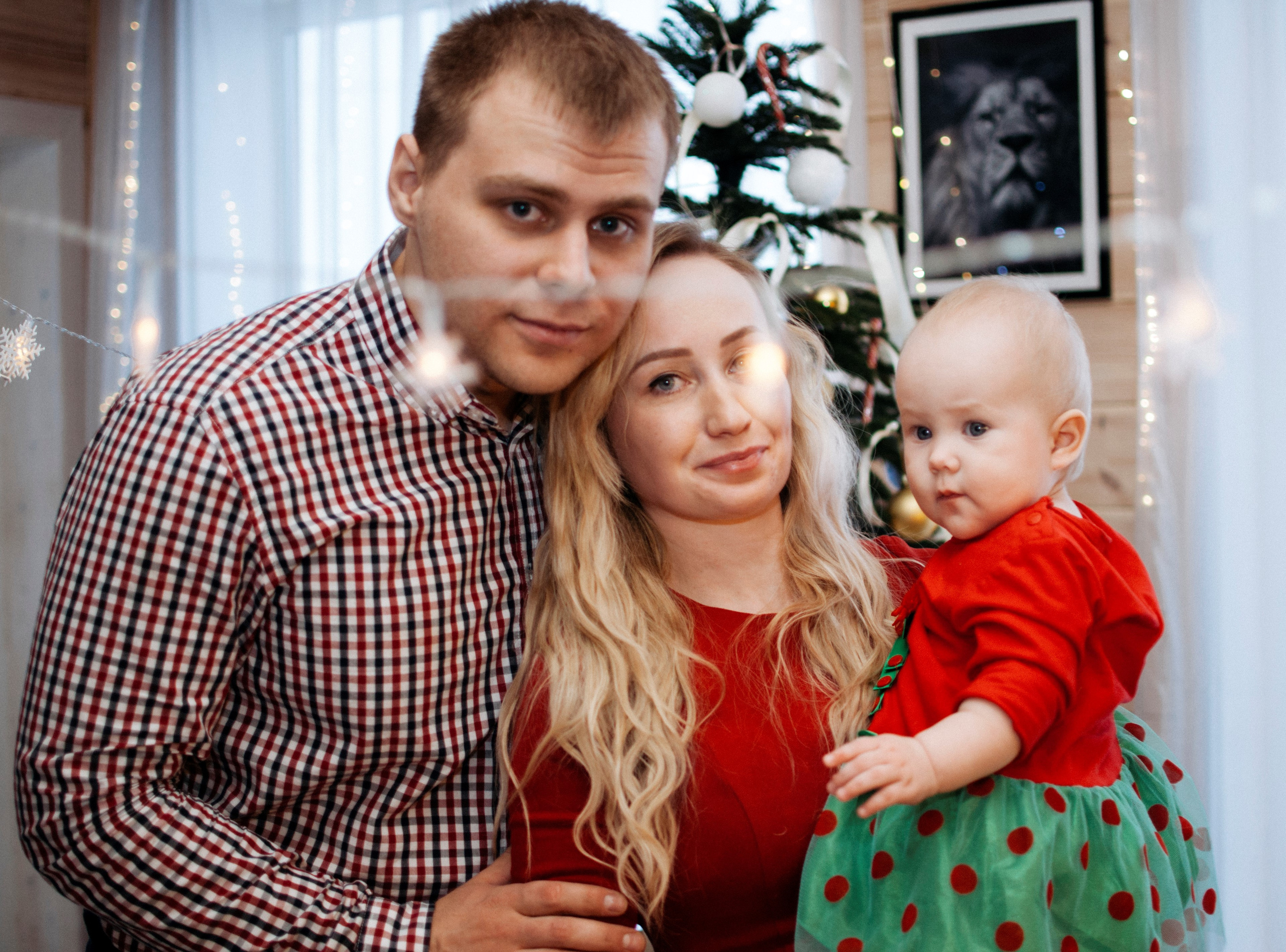 Семейная новогодняя фотосессия заказать в Железнодорожном, в Москве